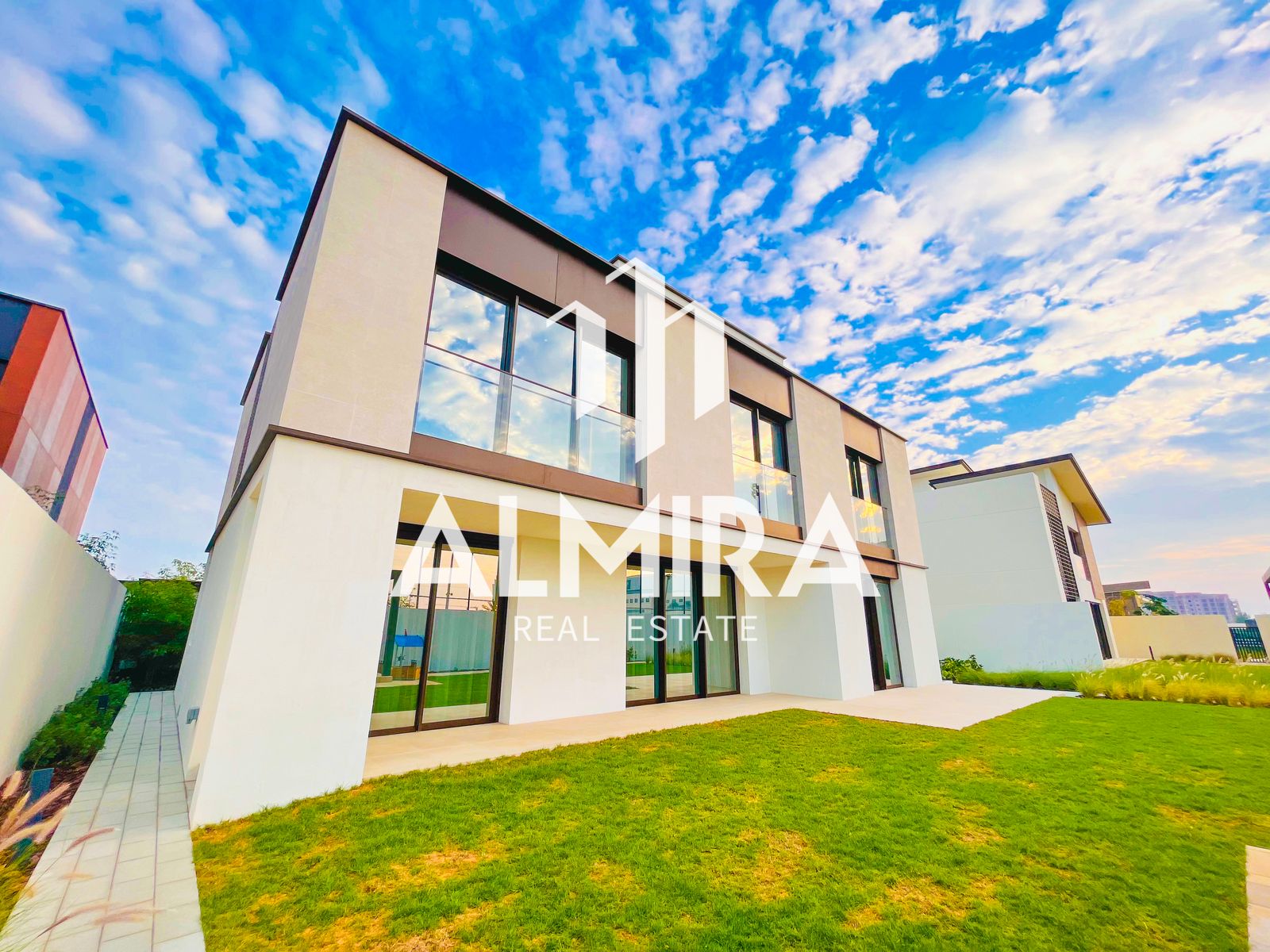 Single Row | Al Ghaf 1 | High-End Amenities