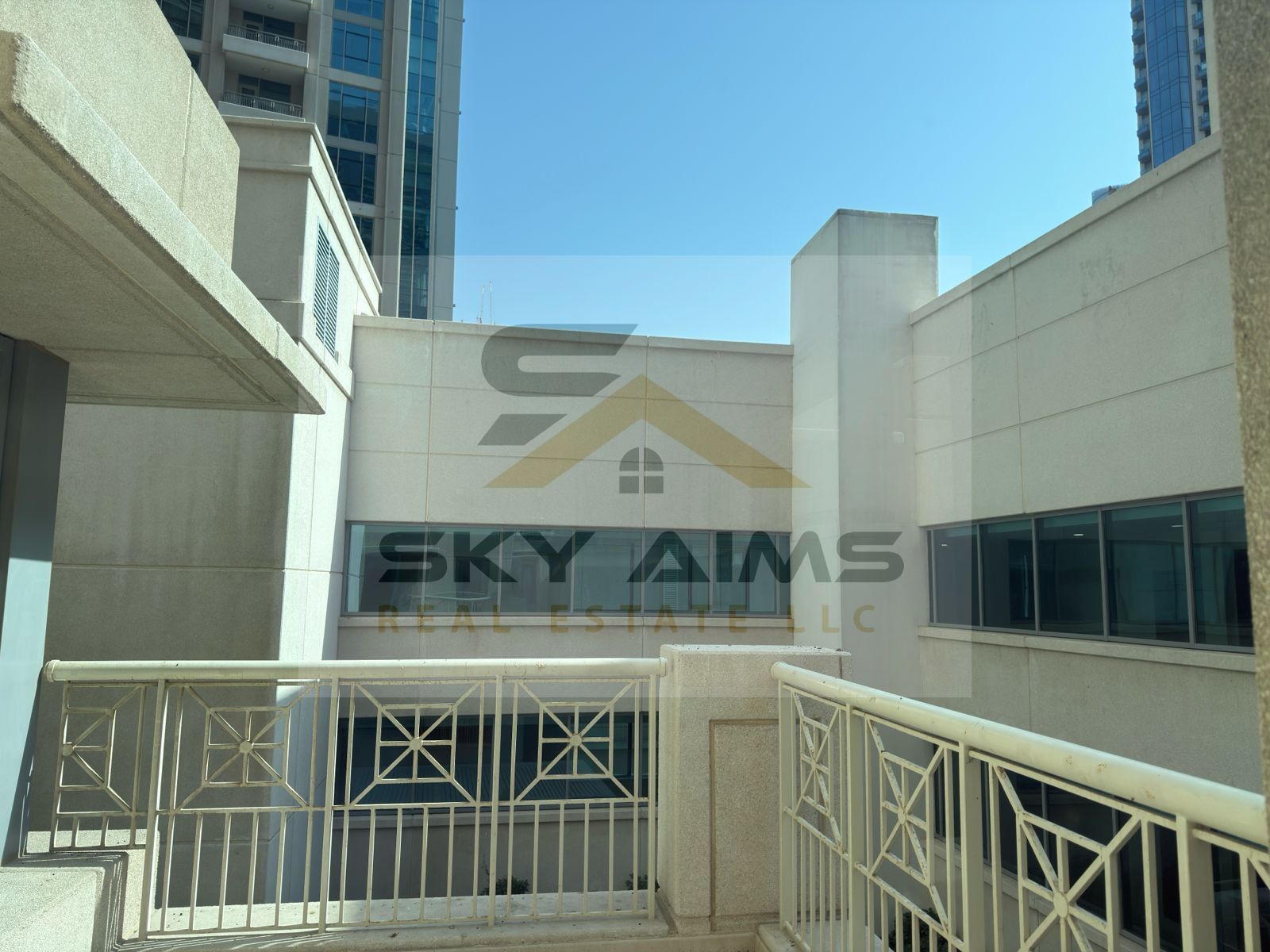 2BR | Vacant | Community View | Downtown