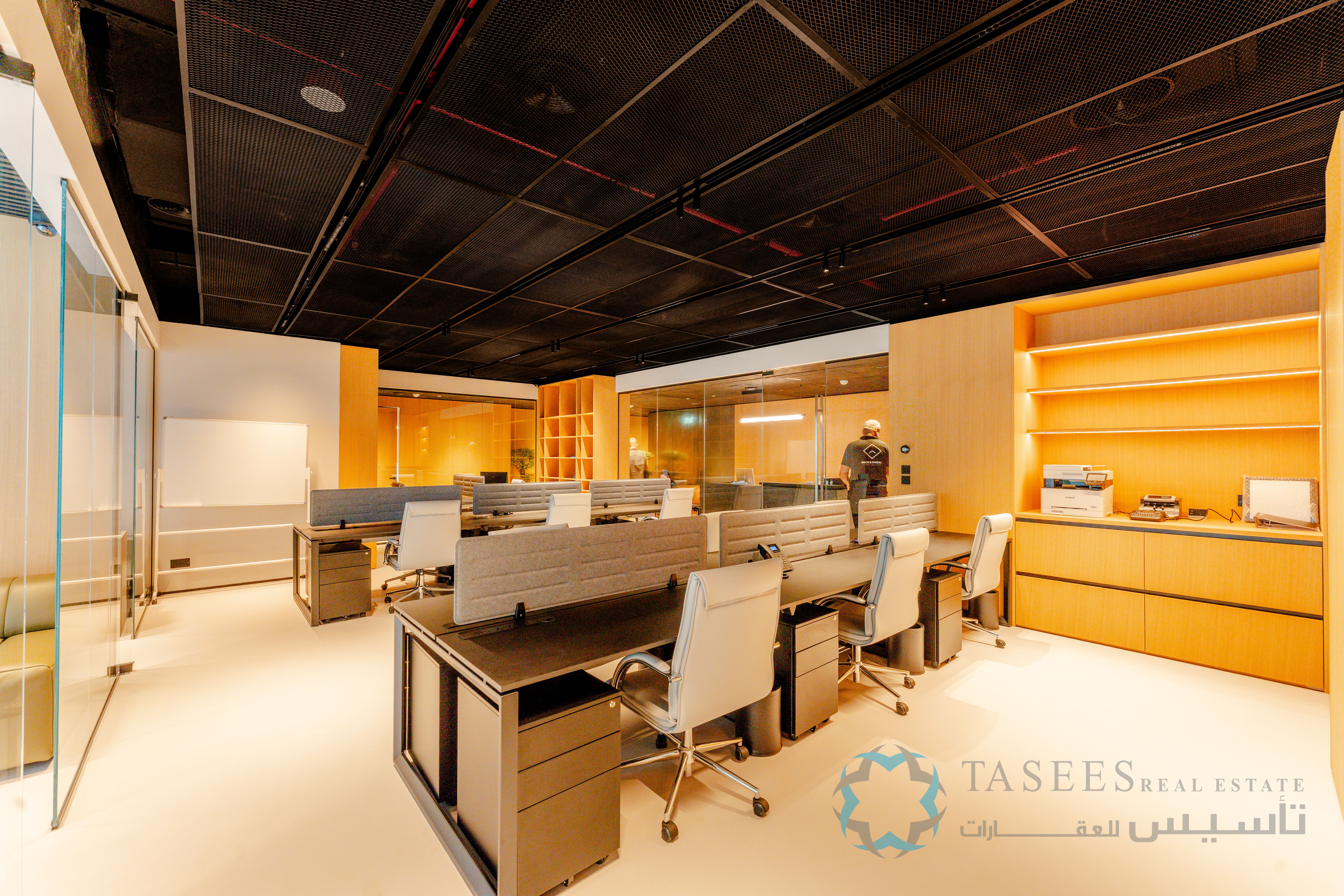 Offices in Court Tower – Business Bay