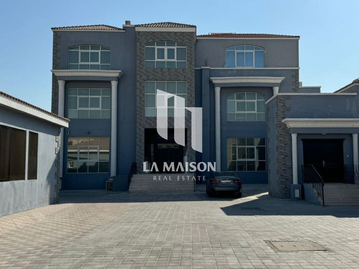 Luxurious 9BR Villa | Pool | Elevator | Huge Plot