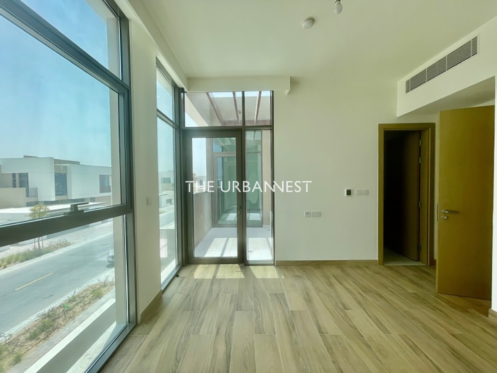 Elevated | Overlooking Greenery |Type A|Landscaped