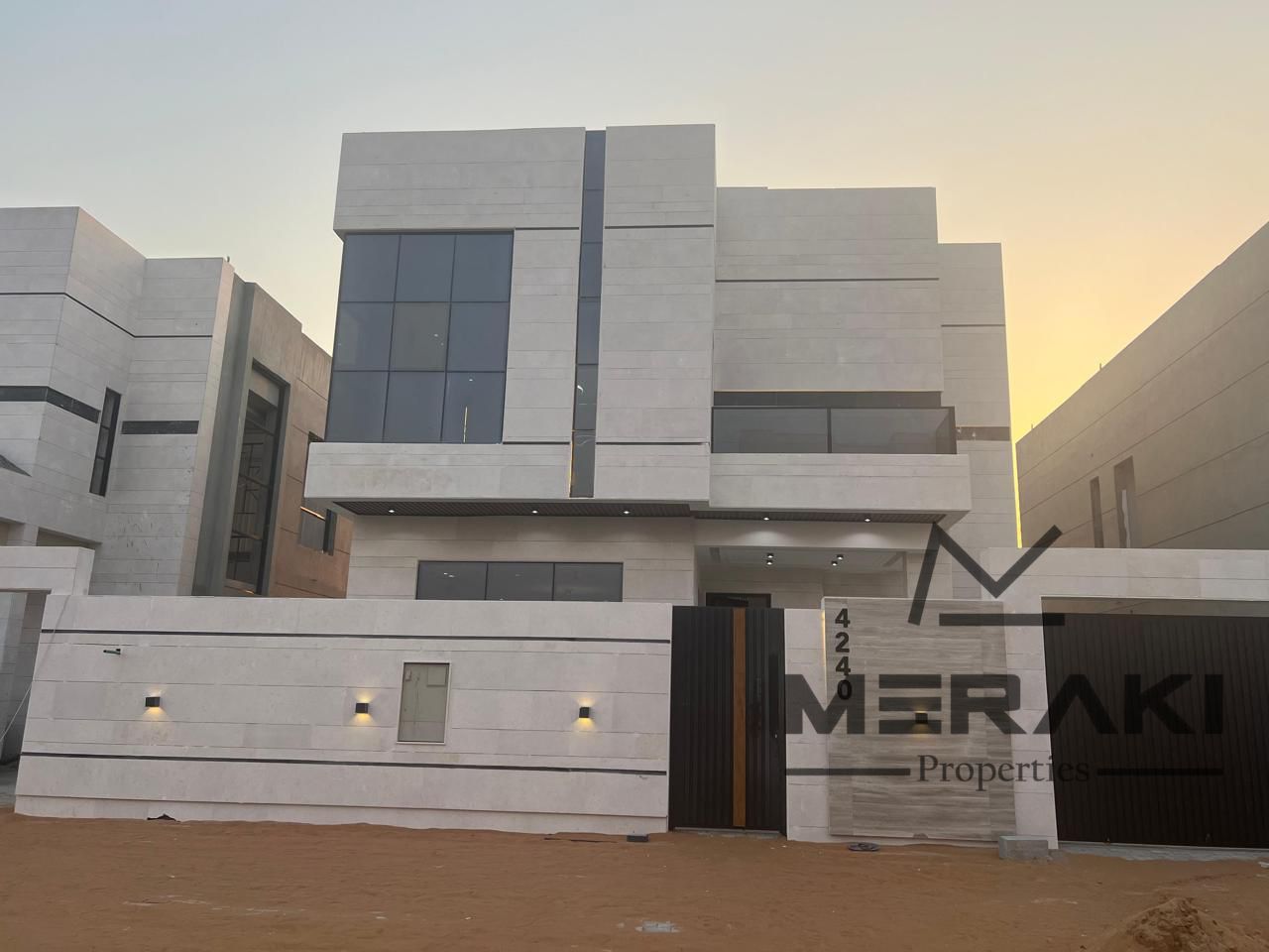 New Super Deluxe Villa with Pool in Al Helio 2