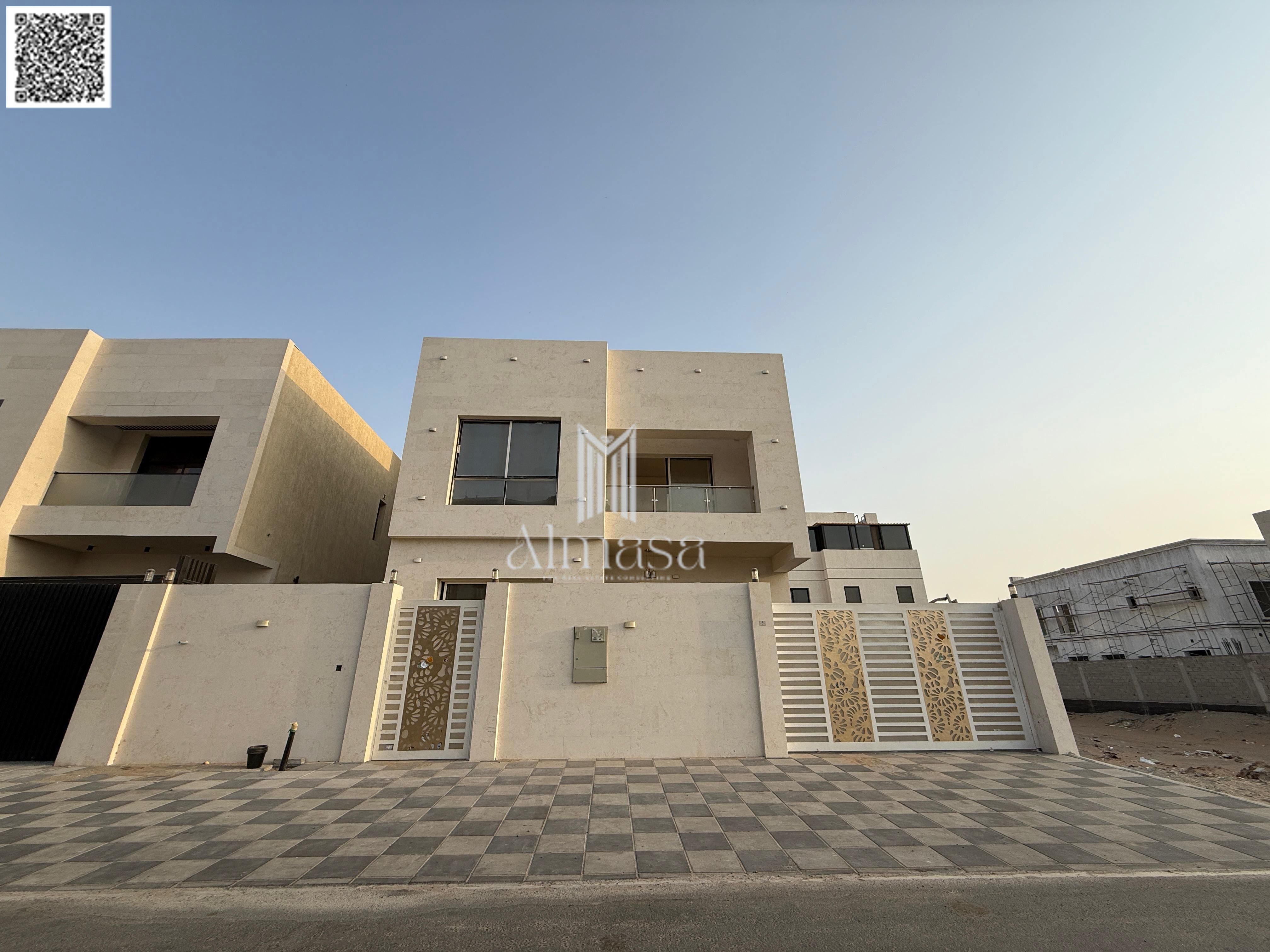 Villa with roof for sale in al Yasmeen area