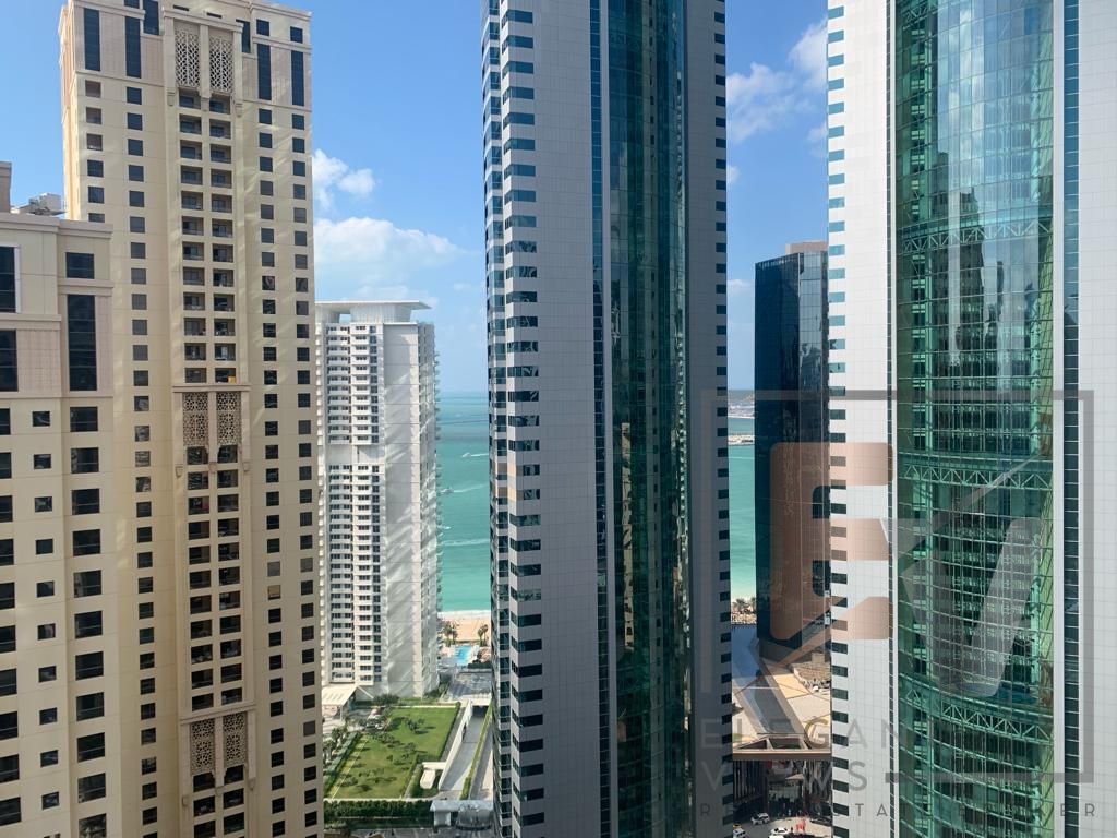 Spacious 2 Bedroom Apartment | Bay Central