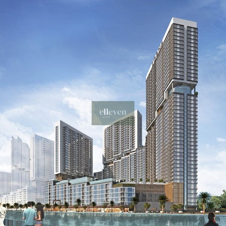 Retail / Prime Location / Friendly Community / The Crest