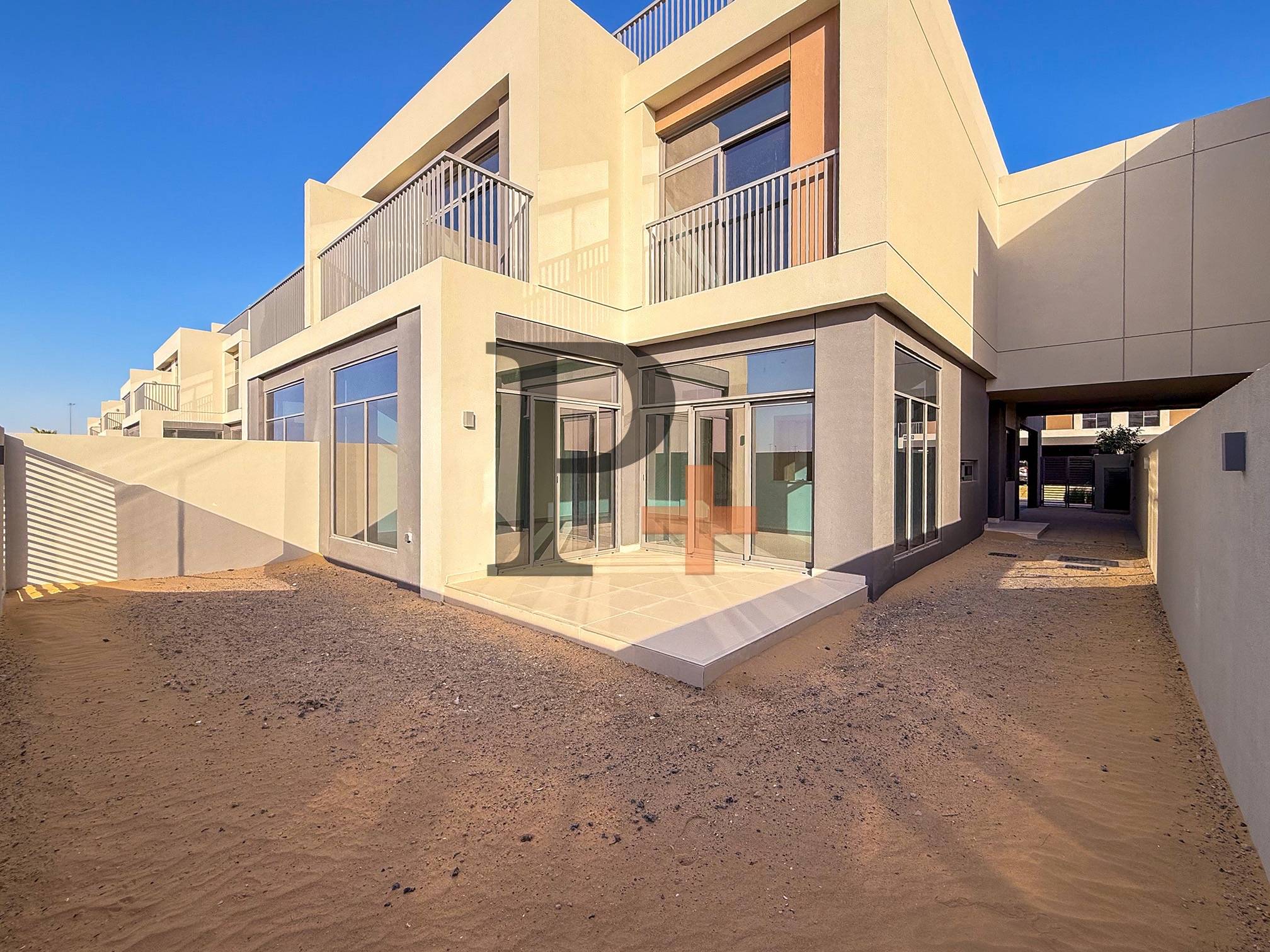 Single Row | Lake Side Unit | Secure Today