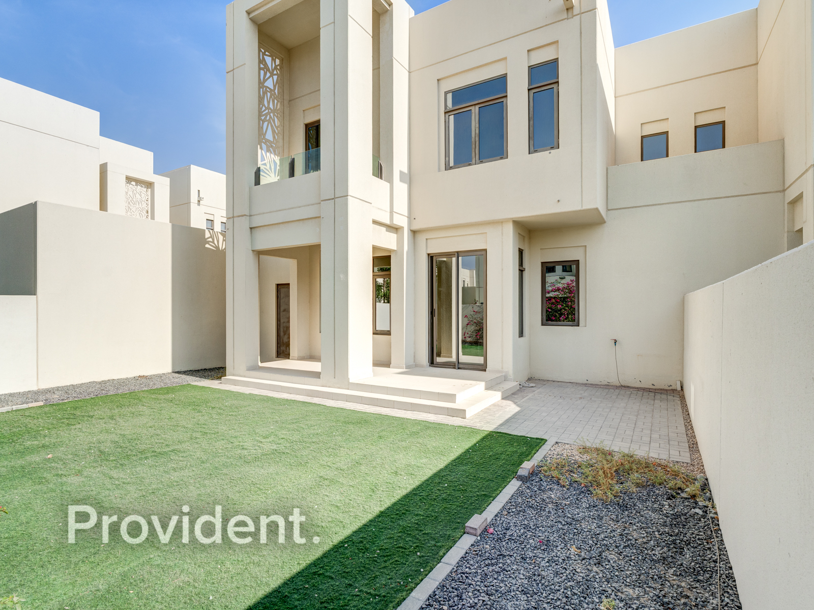 Huge Plot | Corner Unit | Vacant