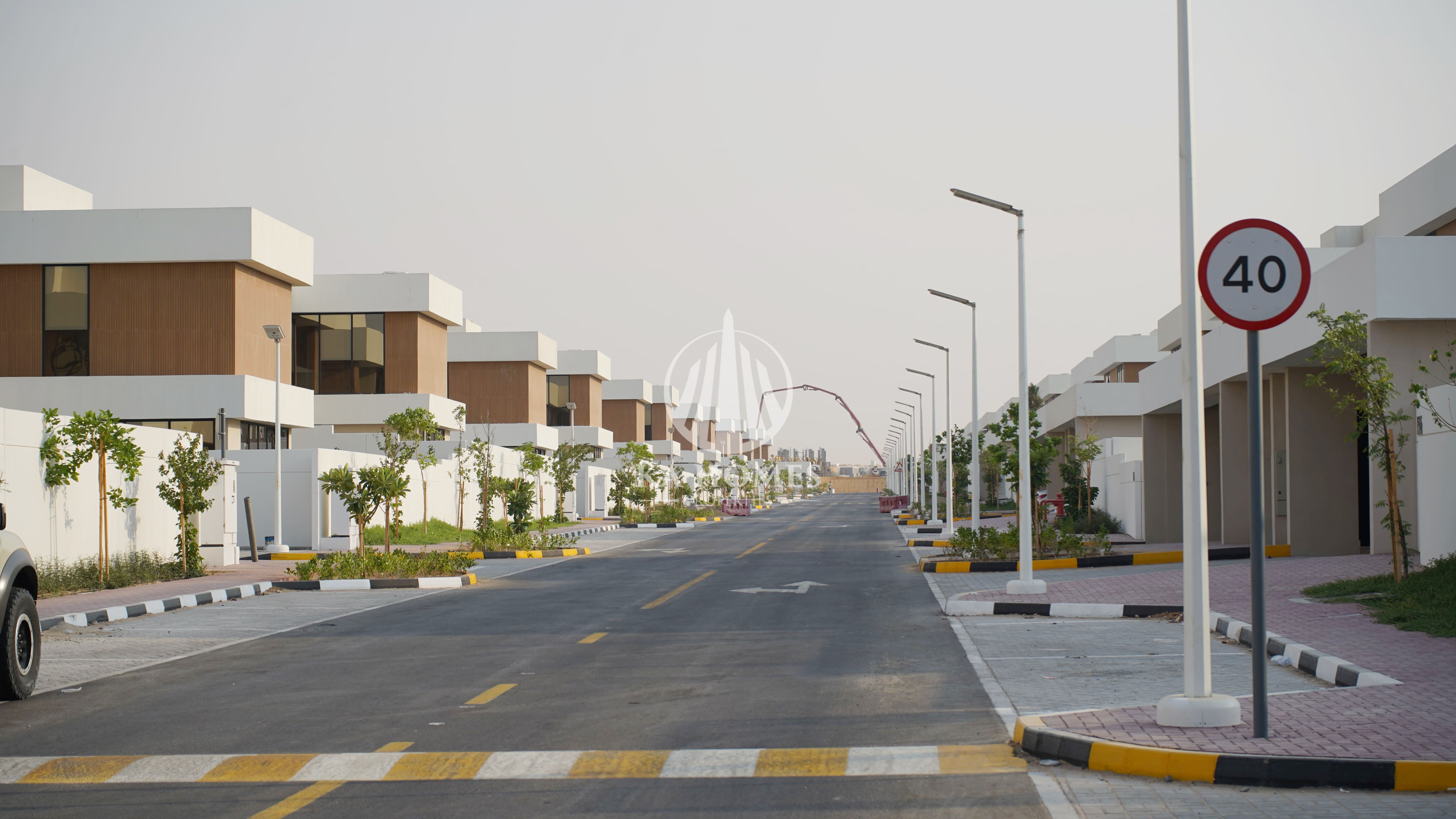 The largest independent villa in Sharjah with a 5% down payment and the easiest payment plan for 7 years.