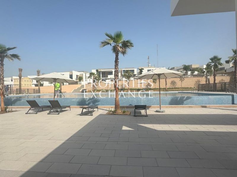 TYPE D | ELEVATED | WALKING DISTANCE TO POOL AND PARK !