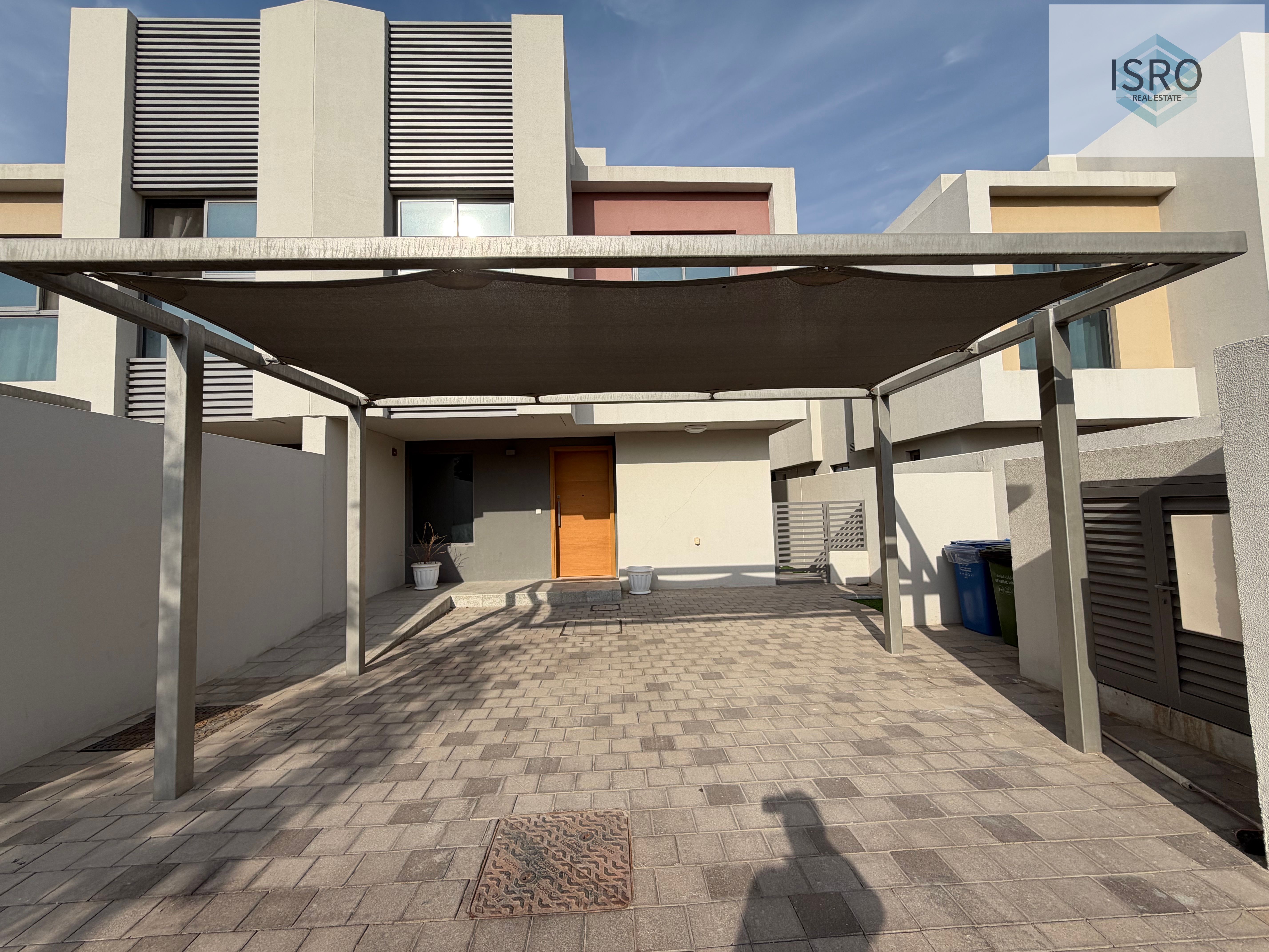 Family living | Nearby Clubhouse | Corner Garden