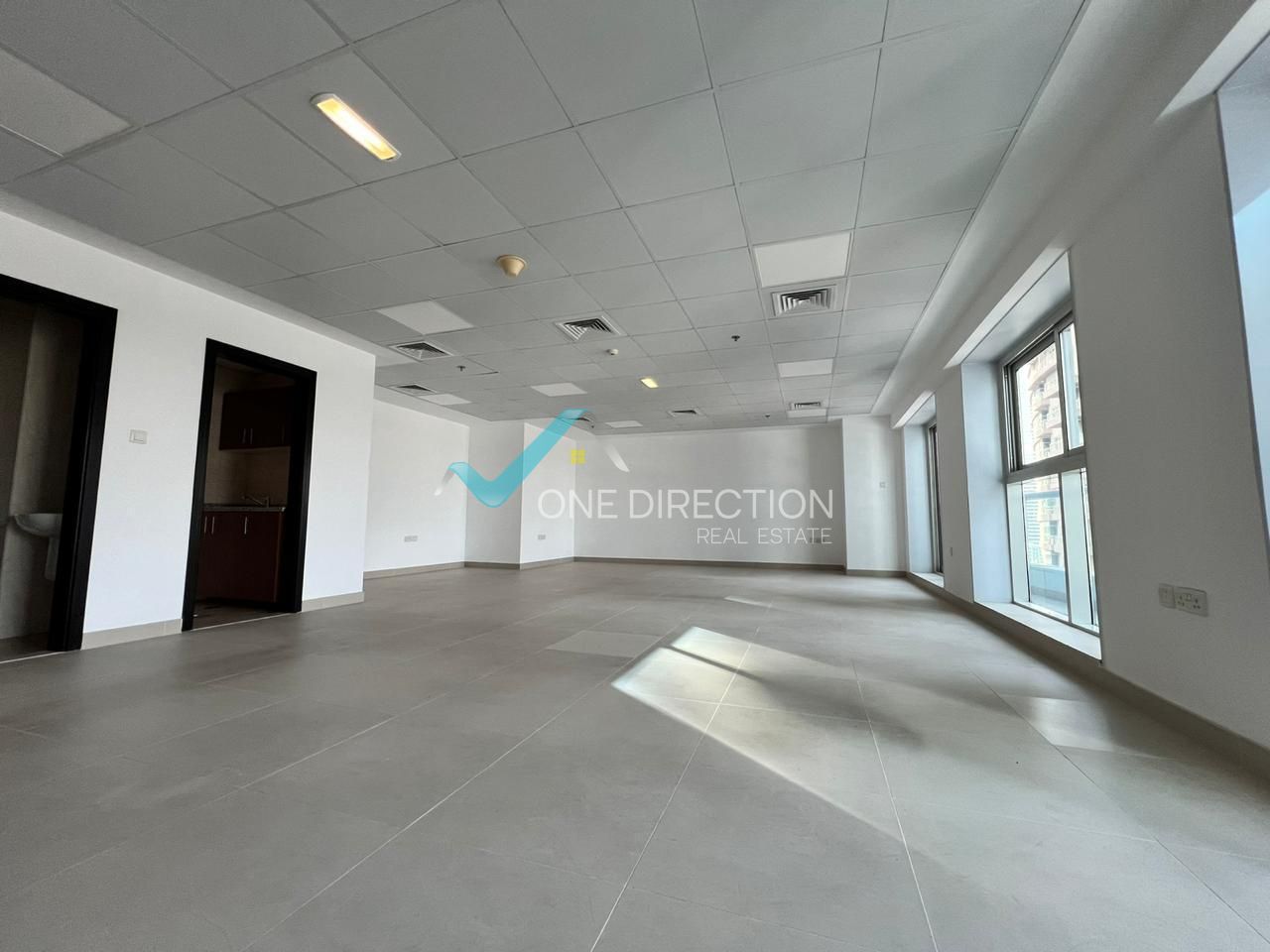 Open Space | Spacious Layout | Bright Unit | Unfurnished
