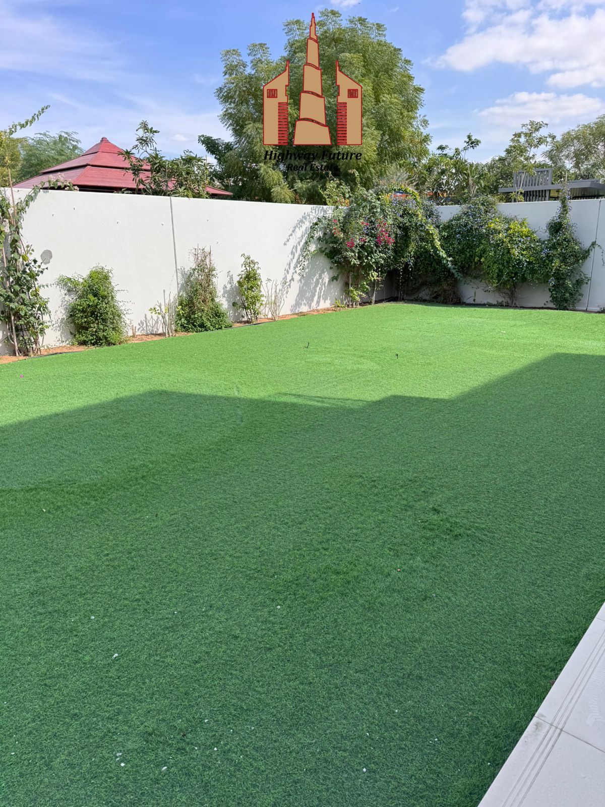 Luxury stand alone vila :: near club house ::
