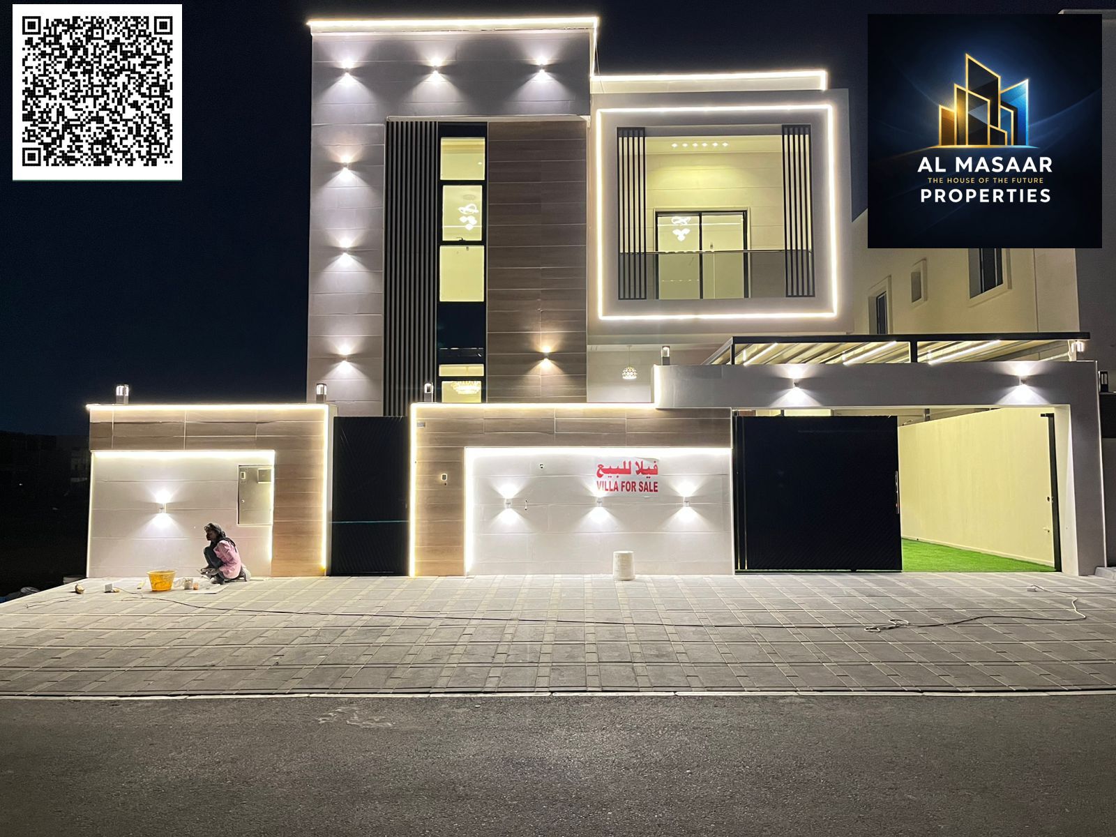 Own a luxury villa in a prime location next to the garden at a special price with the possibility of bank financing.