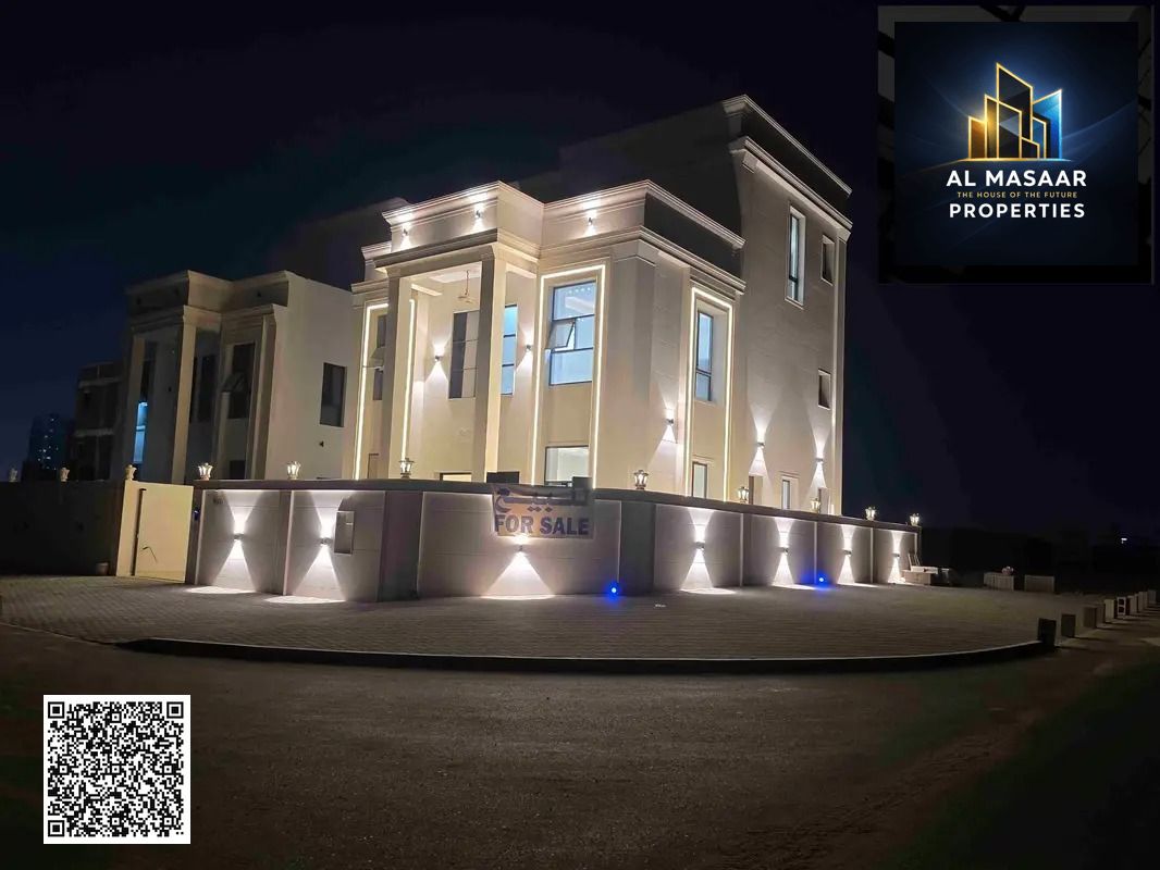 For sale: Classic villa with 6 master bedrooms and a rooftop terrace, central air conditioning, in an excellent location opposite Azha compound.