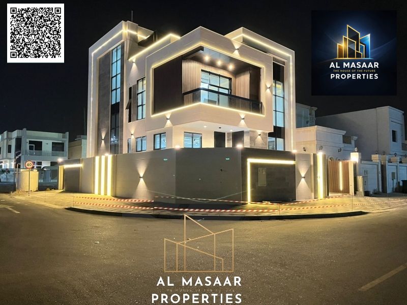 A golden opportunity to own a corner villa with a rooftop terrace and swimming pool, located directly behind services and the mosque. Freehold ownersh