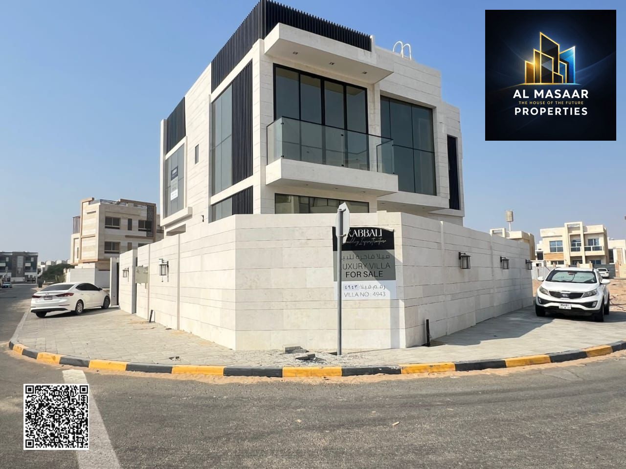 Corner villa for sale at an excellent and negotiable price. Features a large yard, freehold ownership for life to all nationalities, and easy bank fin