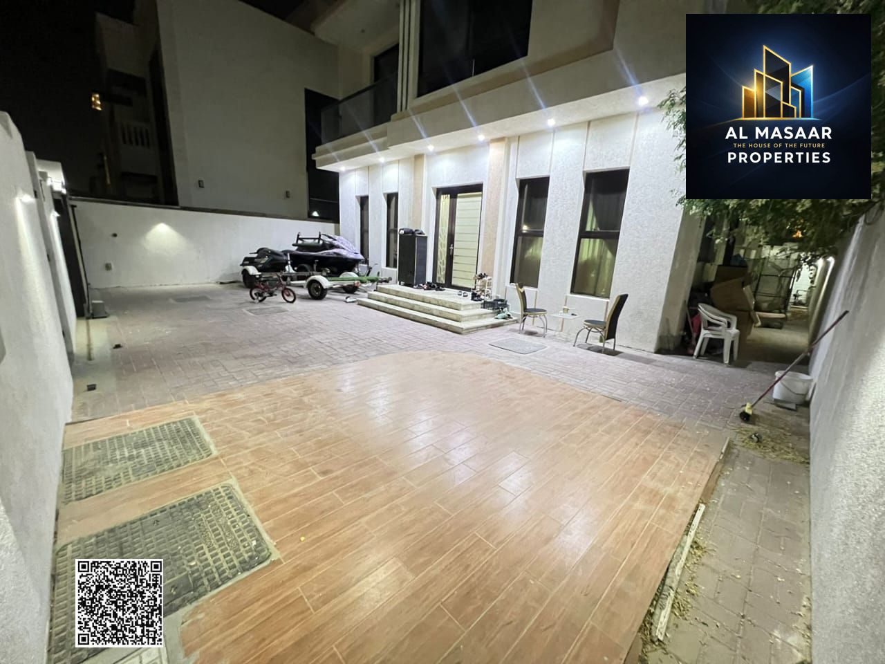 Ready-to-move-in villa with water and electricity – 3 master bedrooms + living room + hall + maid's room