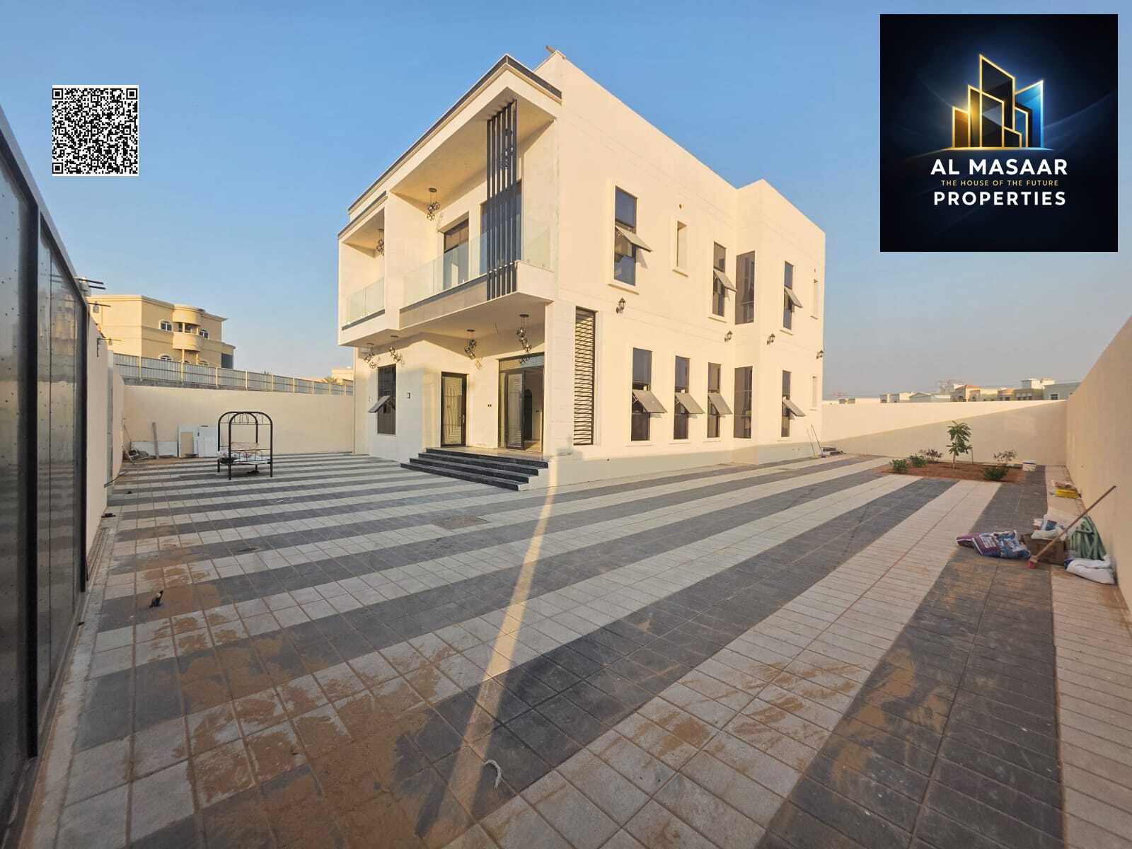 Villa for sale, 6200 sq ft, fully equipped with air conditioning, at a very attractive price of 3 million. Features five master bedrooms, a garden, an