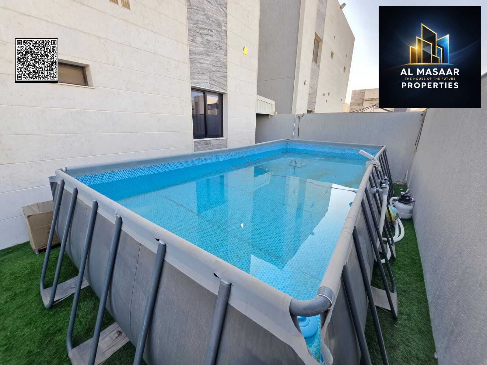 Corner with a swimming pool on a 3800 sq ft plot of land. The price includes everything (registration fees, ownership fees, electricity, water, and ai
