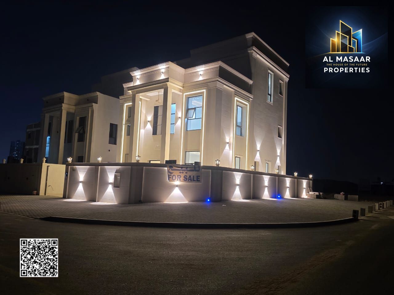 A luxurious classic villa at a price for those seeking distinction, located on the main street, ready for immediate occupancy. Freehold ownership avai