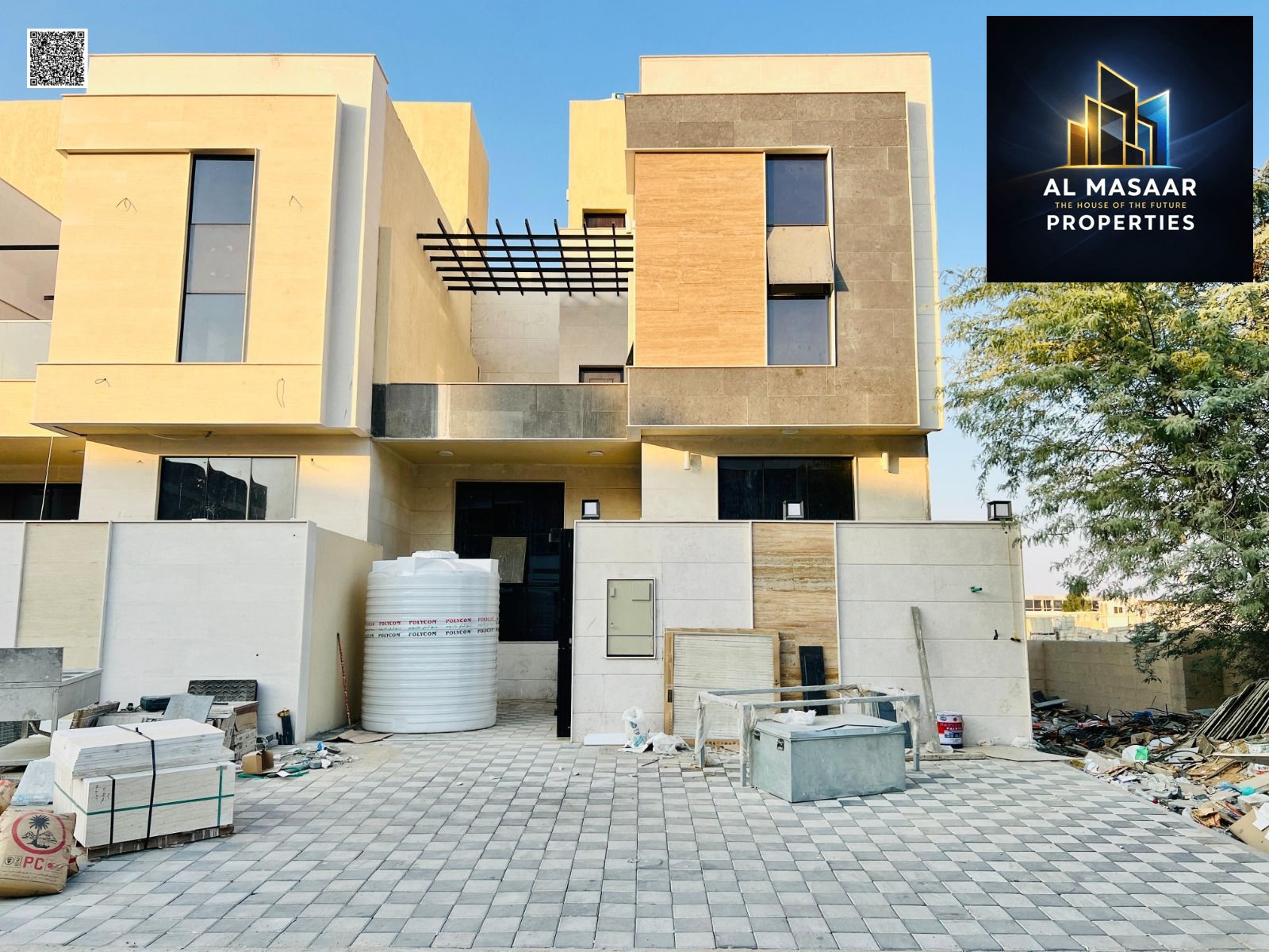 Ready-to-move-in villa for sale, close to all services - very spacious interior layouts and distinctive finishes