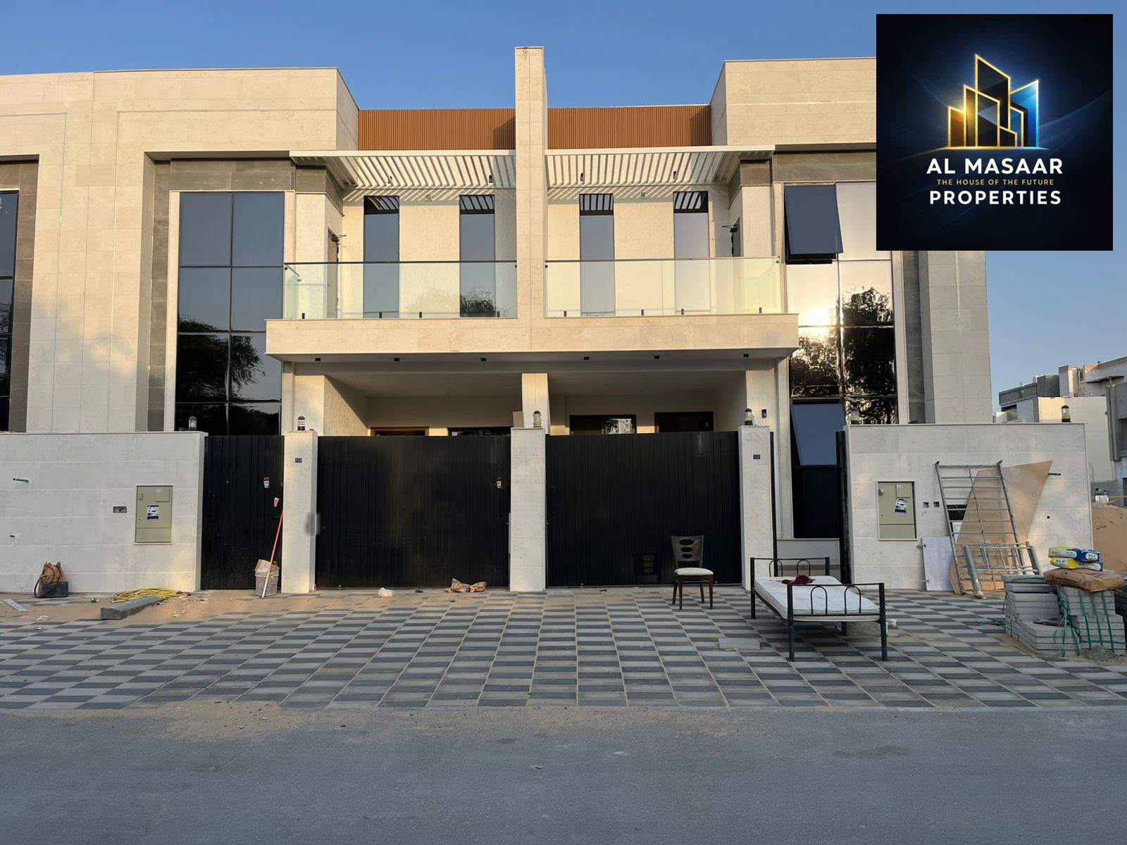Luxury villa in Al Yasmin - Ajman | Prime location and excellent finishes. Price includes registration fees.