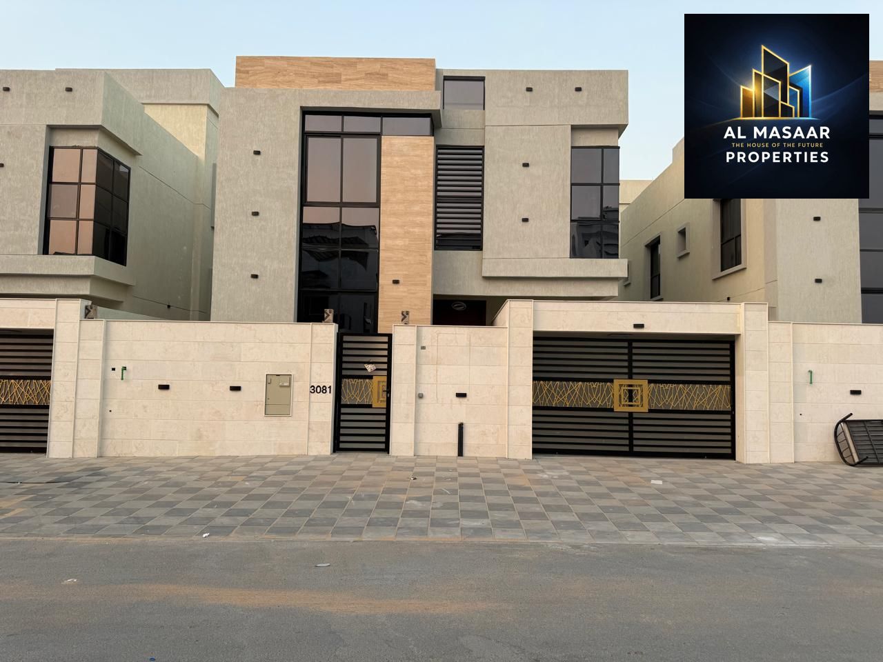Two-story villa with a rooftop, including registration and ownership fees, large space, freehold for all nationalities, lifetime ownership, ready to m