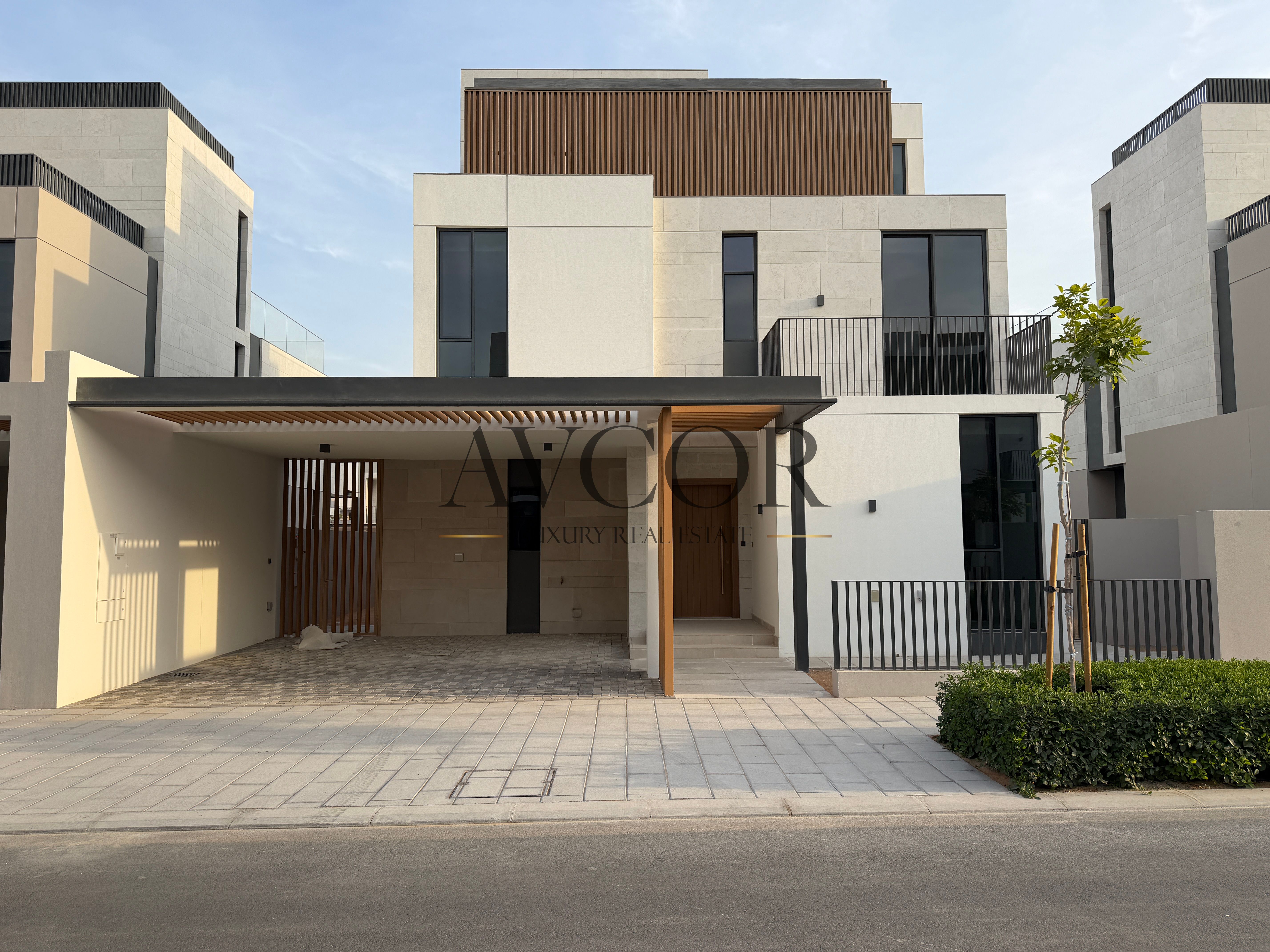 Vastu | single row | expert | no agents