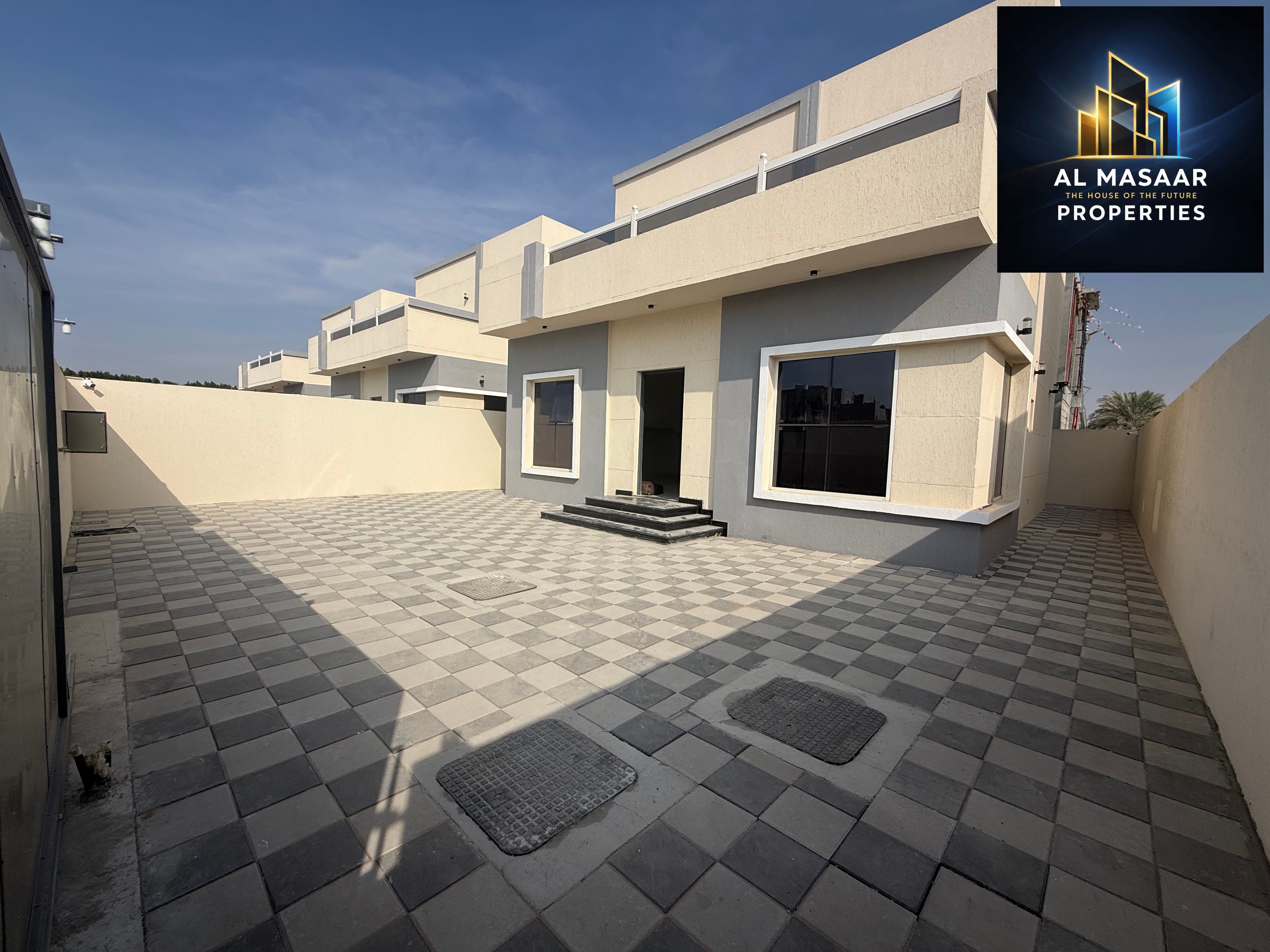 Villa for sale, 3 bedrooms Plot area: 3,014 sq. ft. Price includes registration fees.