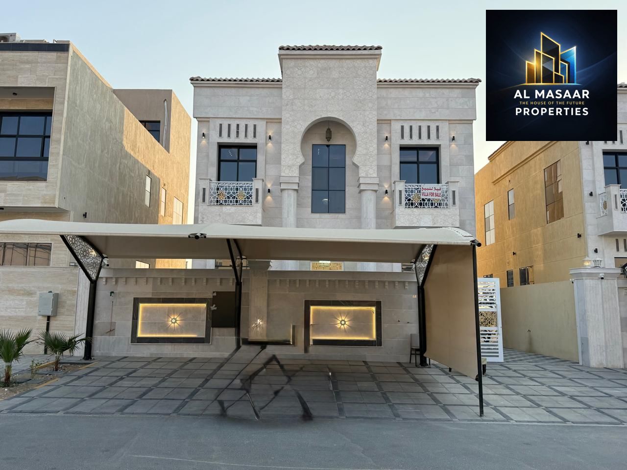 Two-story villa with a rooftop for sale, ready to move in, close to all services, featuring distinctive and luxurious designs.