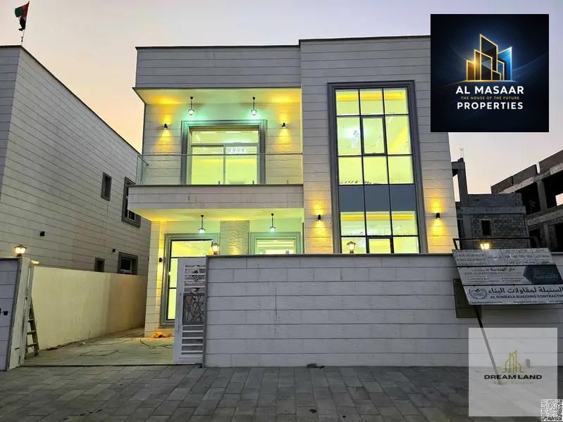 4 Adjacent Villas | 5 Master Bedrooms | Prime Service Location | Including Fees and Air Conditioning
