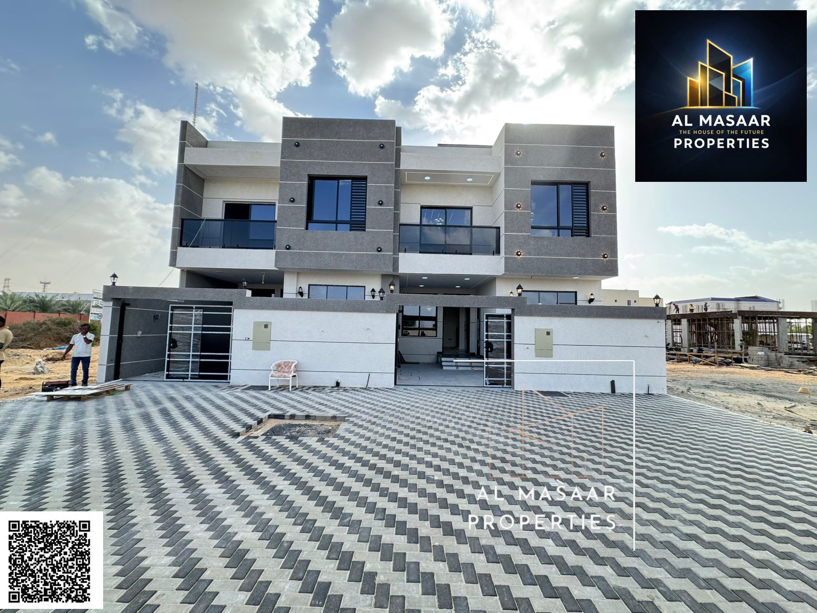 Two-story townhouse with a roof, registration fees included, freehold ownership for all nationalities Strategic location