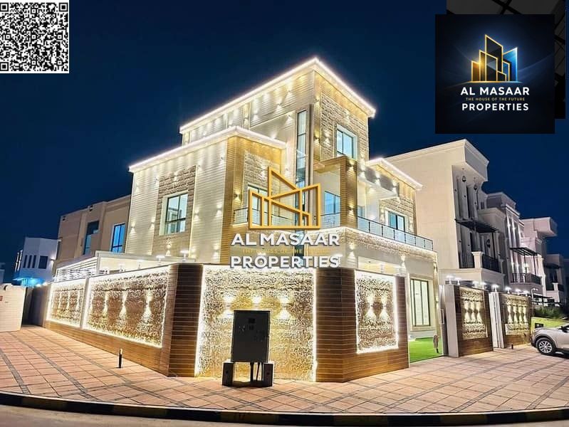 Residential/commercial corner villa, two floors and a roof, on the main street, freehold ownership for all nationalities.