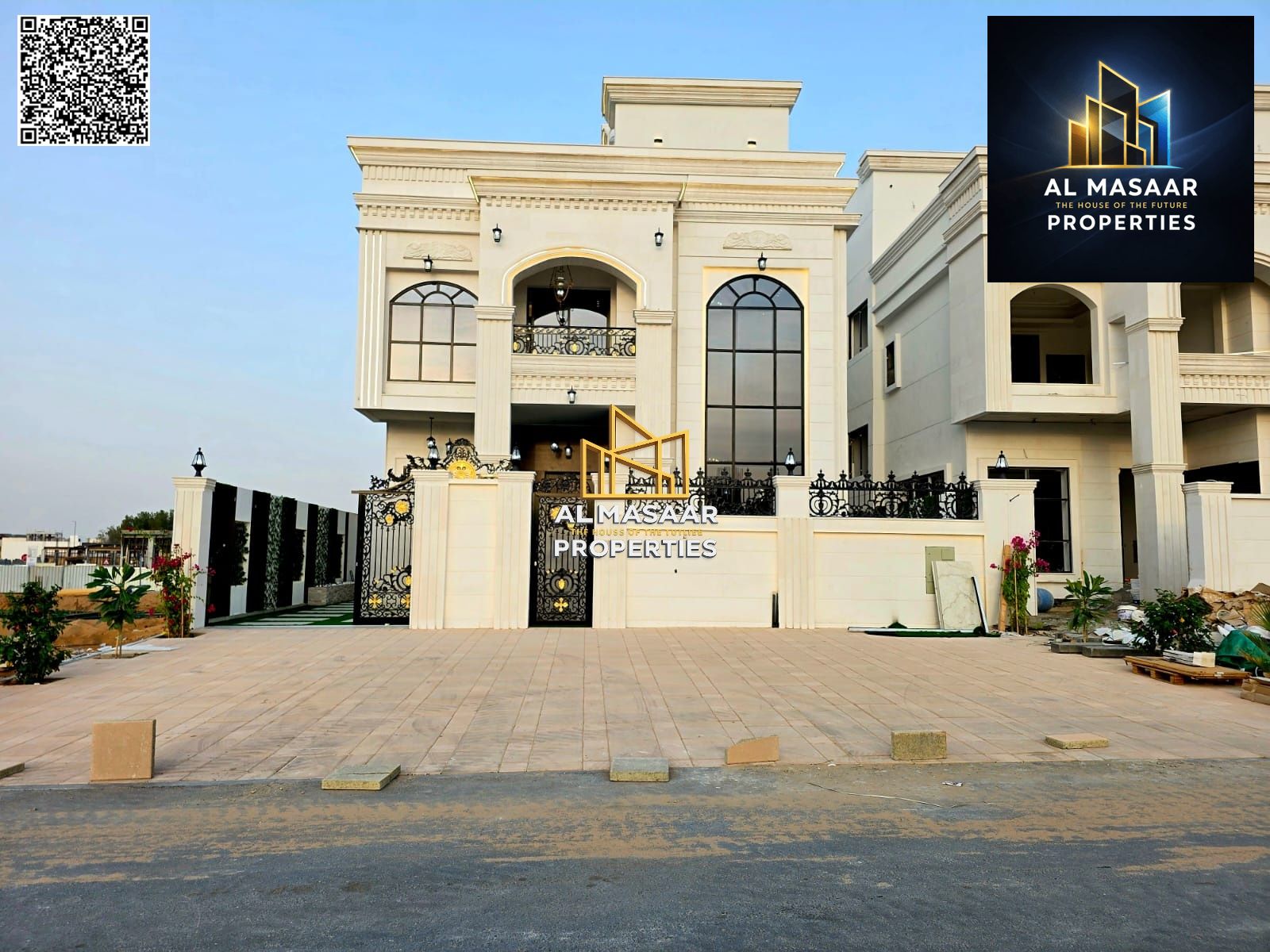 Classic villa for sale in Al-Haliyo 2, registration fees included, freehold ownership for all nationalities, close to all services.