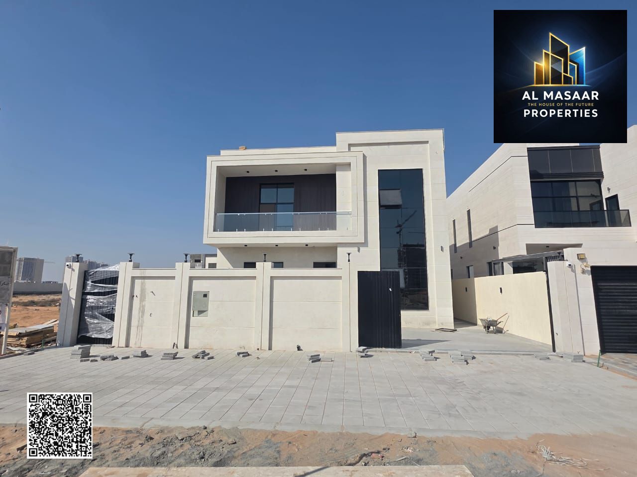 Huge luxury villa for sale now, consisting of 5 master bedrooms with built-in wardrobes and 2 reception halls in a high-end area in Al Amerah