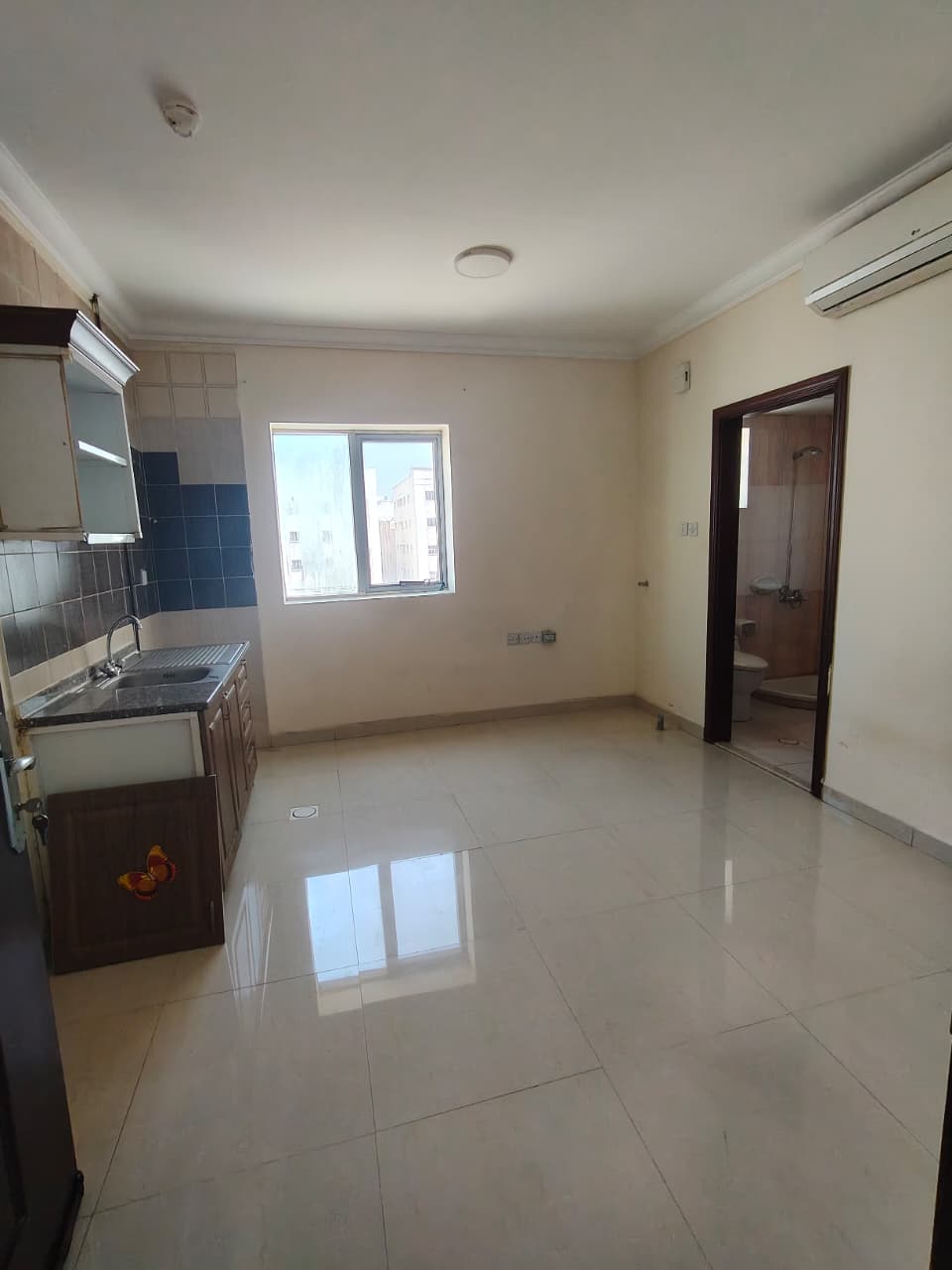 Annual Rent in Sharjah Prime Studio Apartment in Al Qulaya Split AC Excellent Location Close to Amenitie