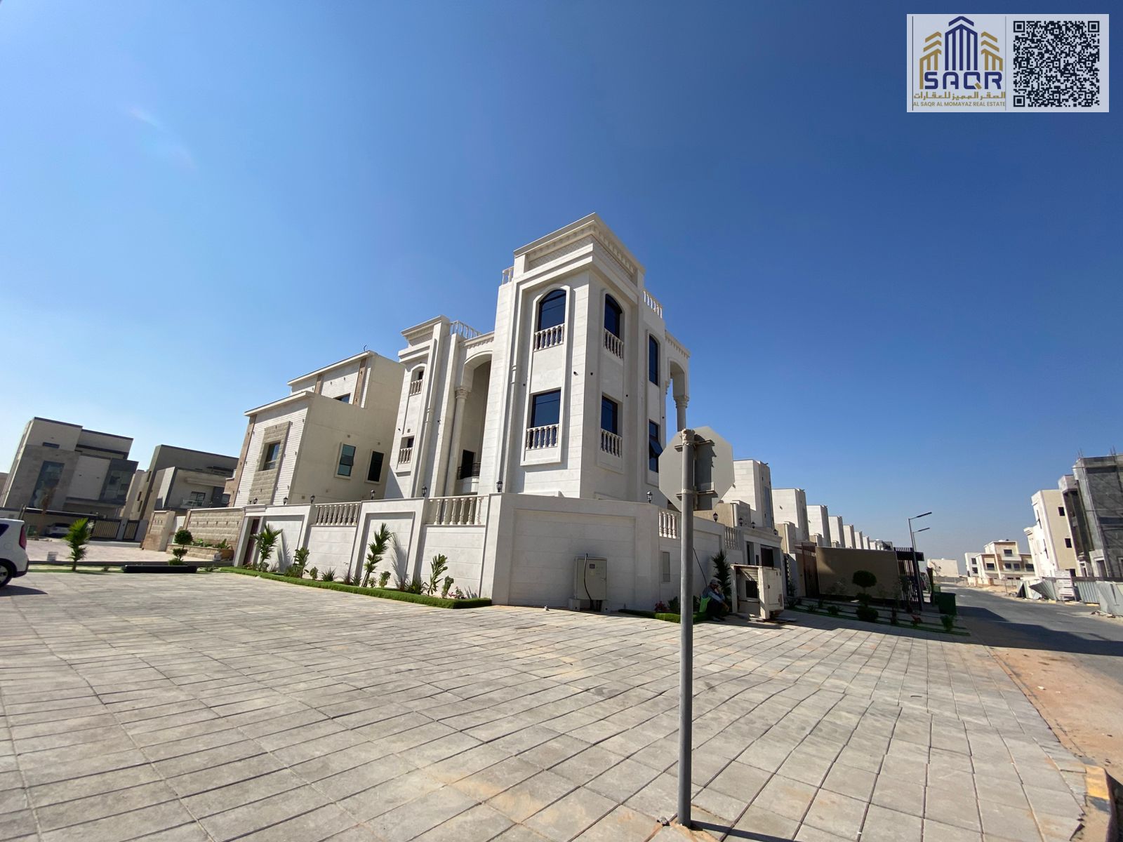 Villa with custom finishing for sale directly from the owner at a negotiable price