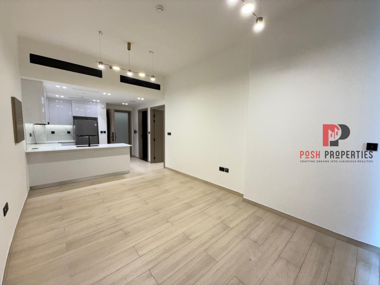 Luxury 1 BR | Ready to Move | Hot Property