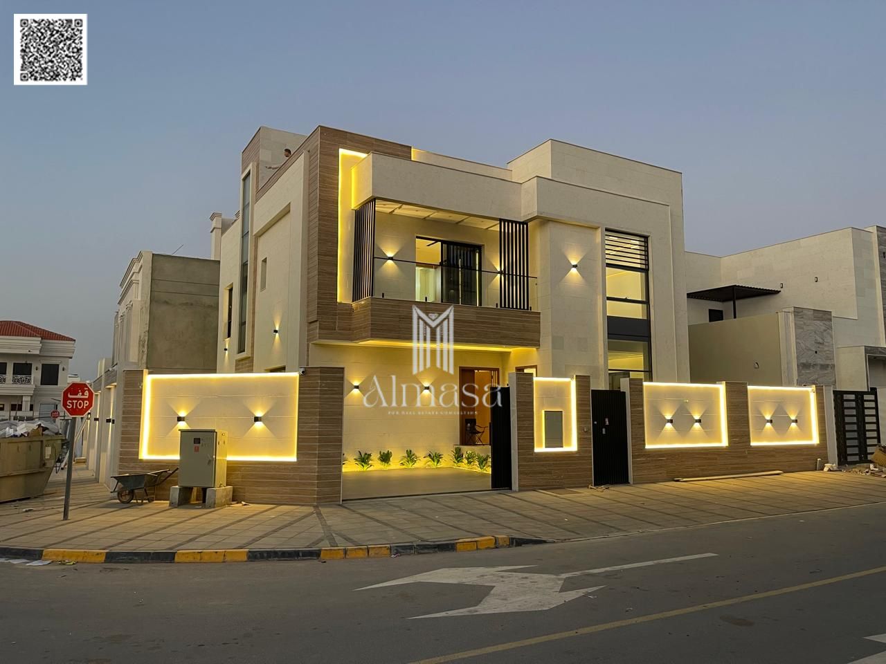 Corner villa for sale in Al Zahia, super deluxe finishing, registration fees included.