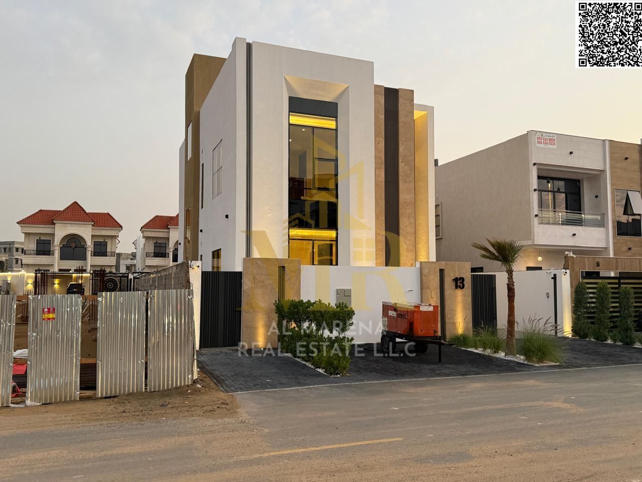 Own your dream villa with a price that includes fees and ownership, and invest in a luxurious villa in the heart of Al-Haliyo 2. Don't miss this oppor