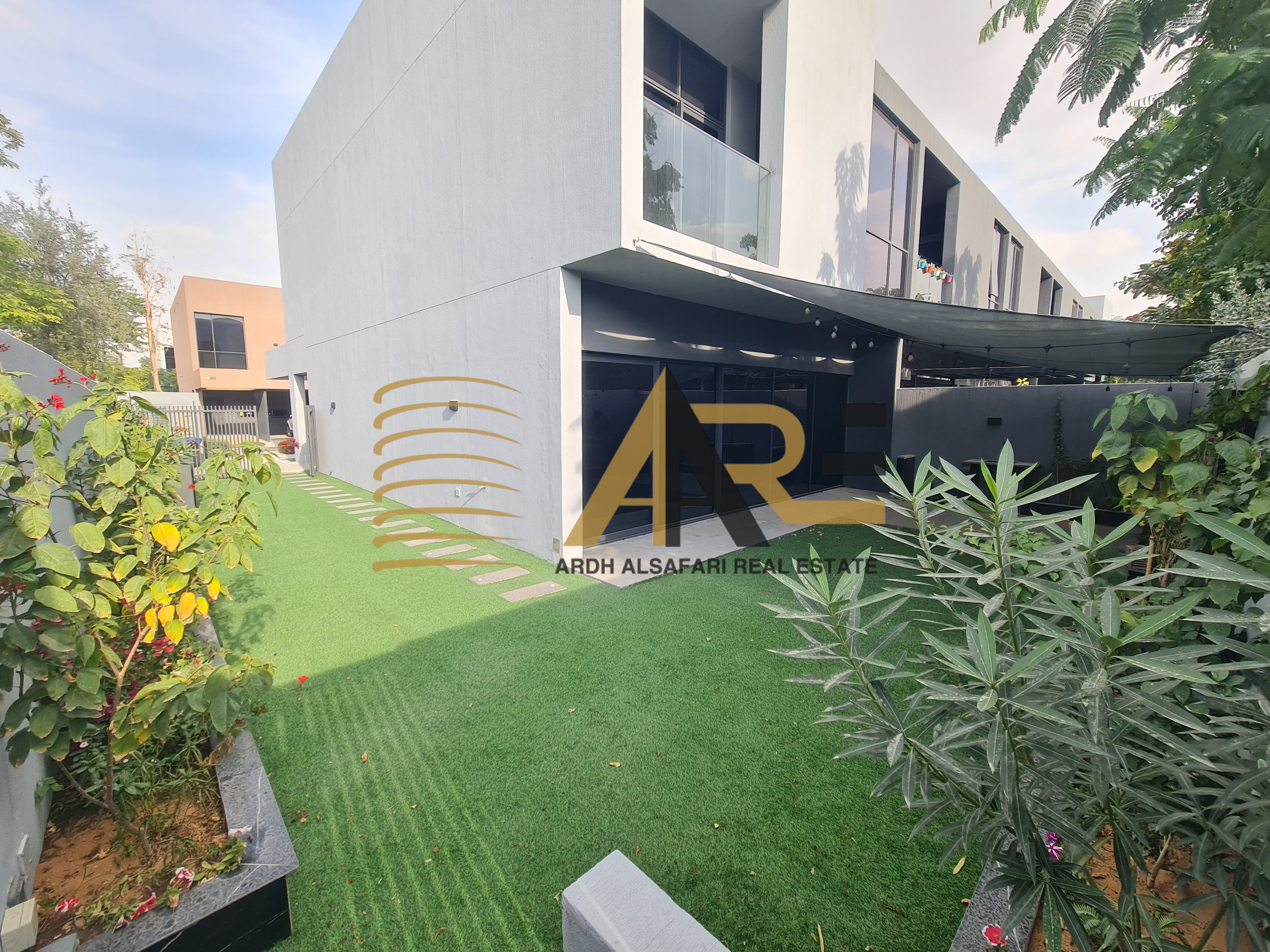 READY to MOVE 3BR corner unit with All master bedroom clsoe to Amenities in Masaar Sharjah