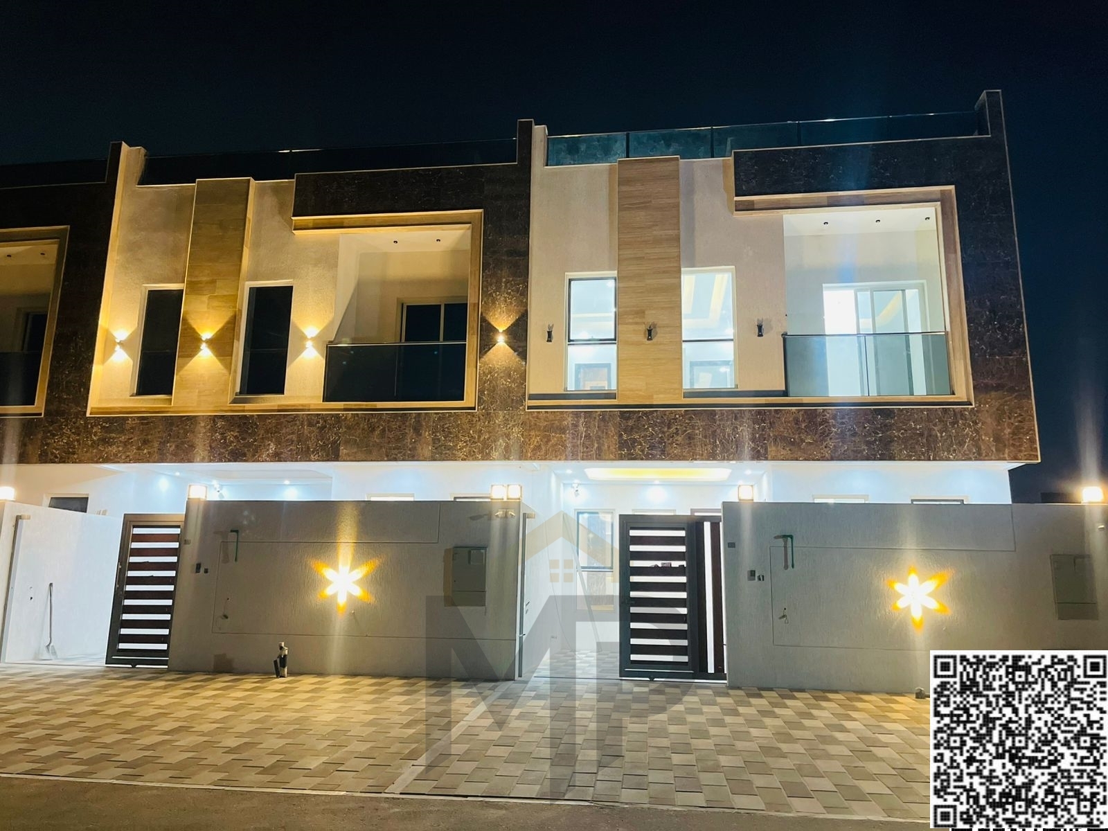 A villa near the mosque, one of the most luxurious villas in Ajman, with a palace-like design and extremely luxurious finishes.