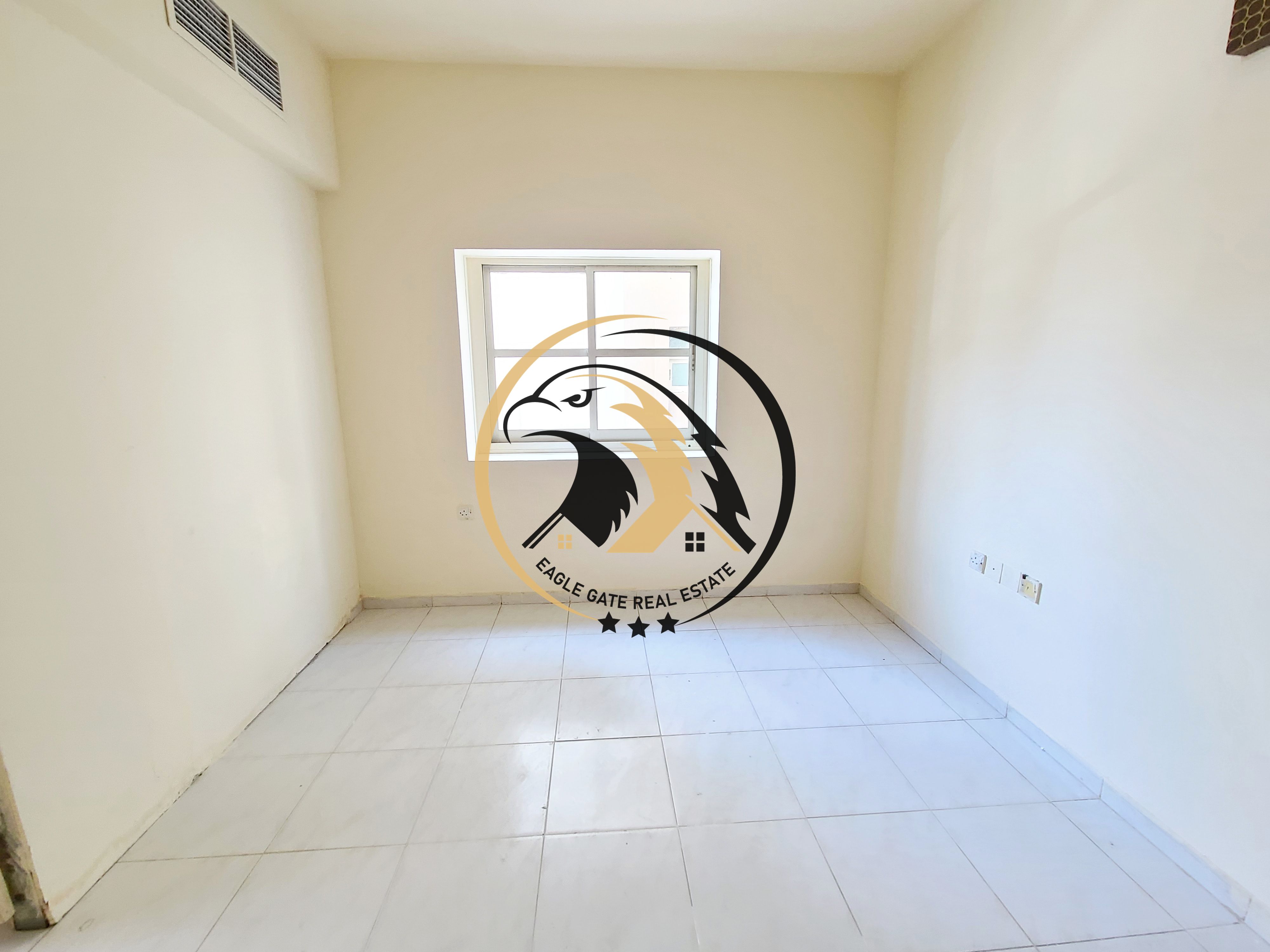 I Have spacious lavish studio Available in Muwaileh Sharjah