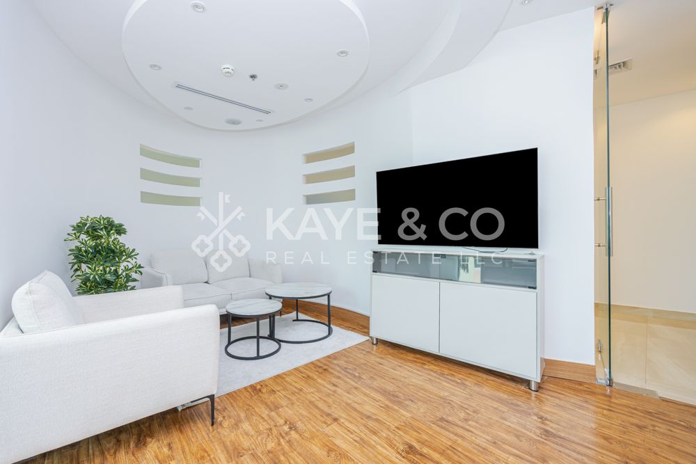 Furnished | Upgraded | Wooden Floor | Canal View