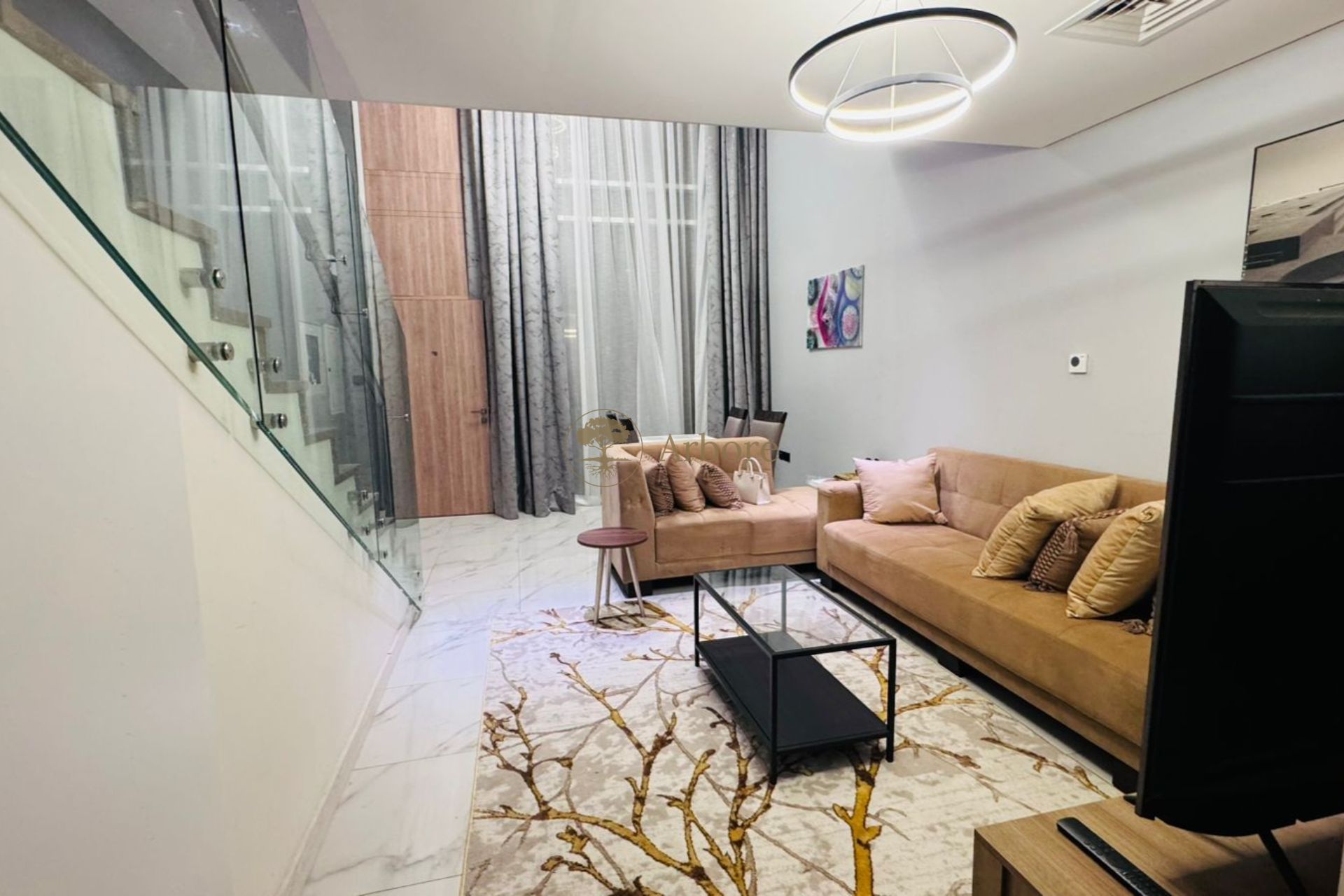Luxury 1BR Corner Villa | Spacious | Furnished