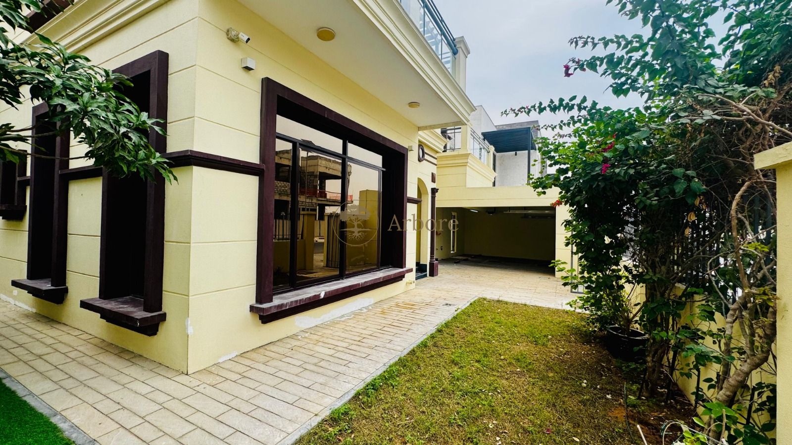 PRIVATE POOL | 5BR MAID + DRIVER ROOM | LUXURIOUS