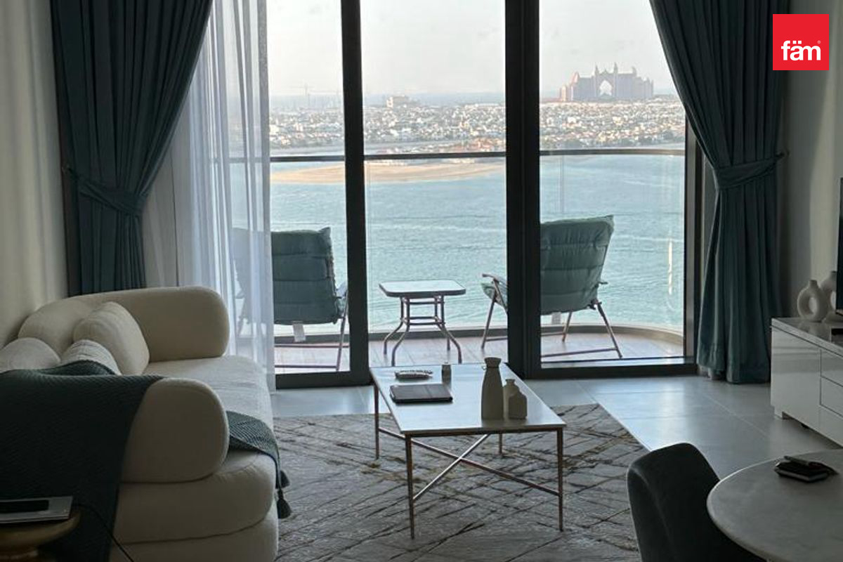 Atlantis Views | Mid Floor | Private Beach