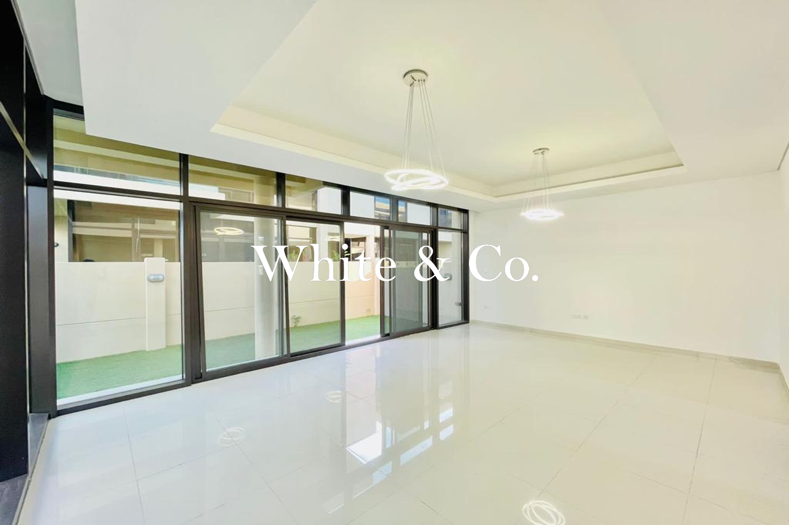 Townhouse | Corner Unit | Golf Community