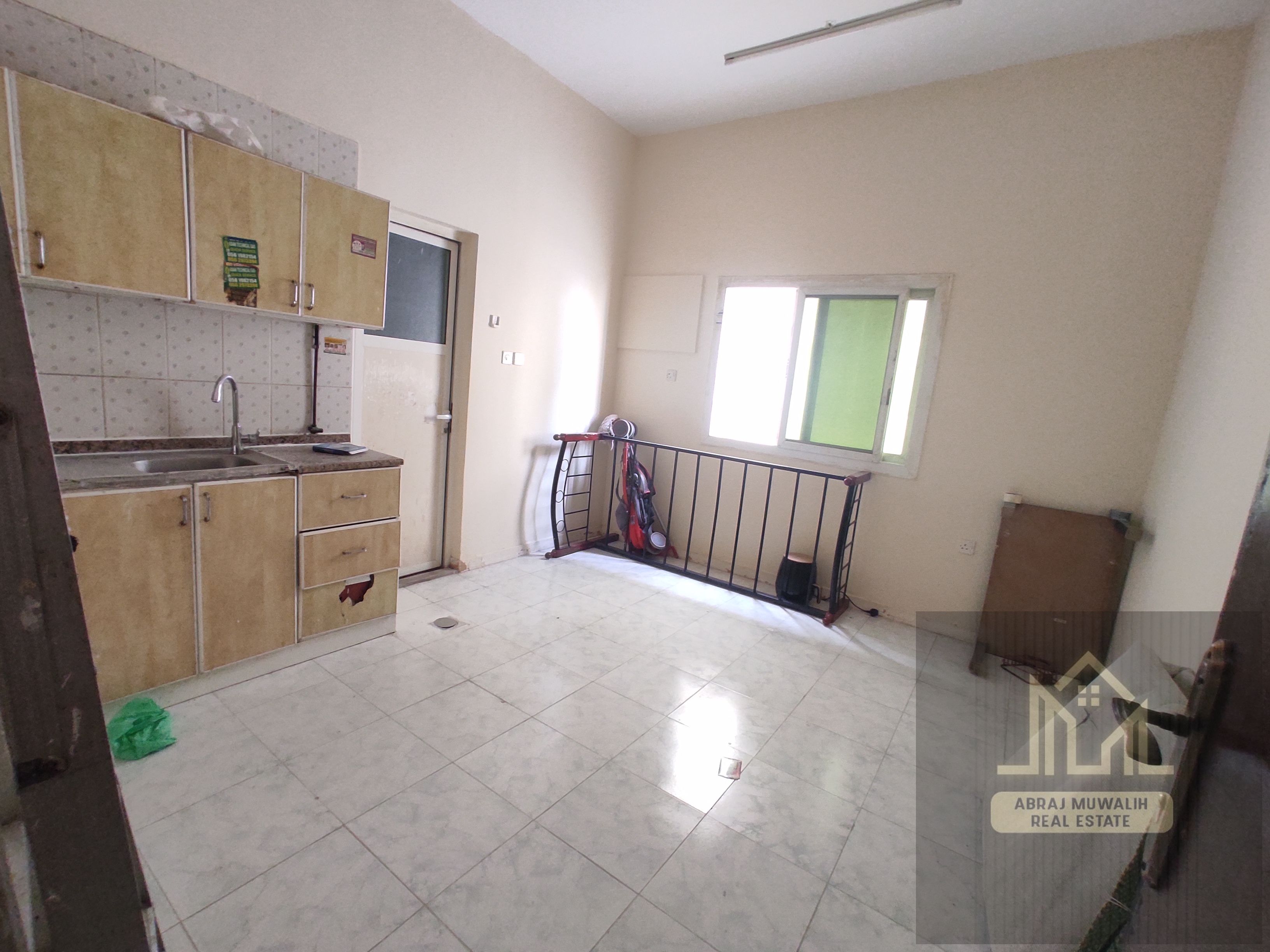 VERY NICE Studio CHEPEST PRICE For bachelor Rent only 18k//// NEAR TO muweilah buss station