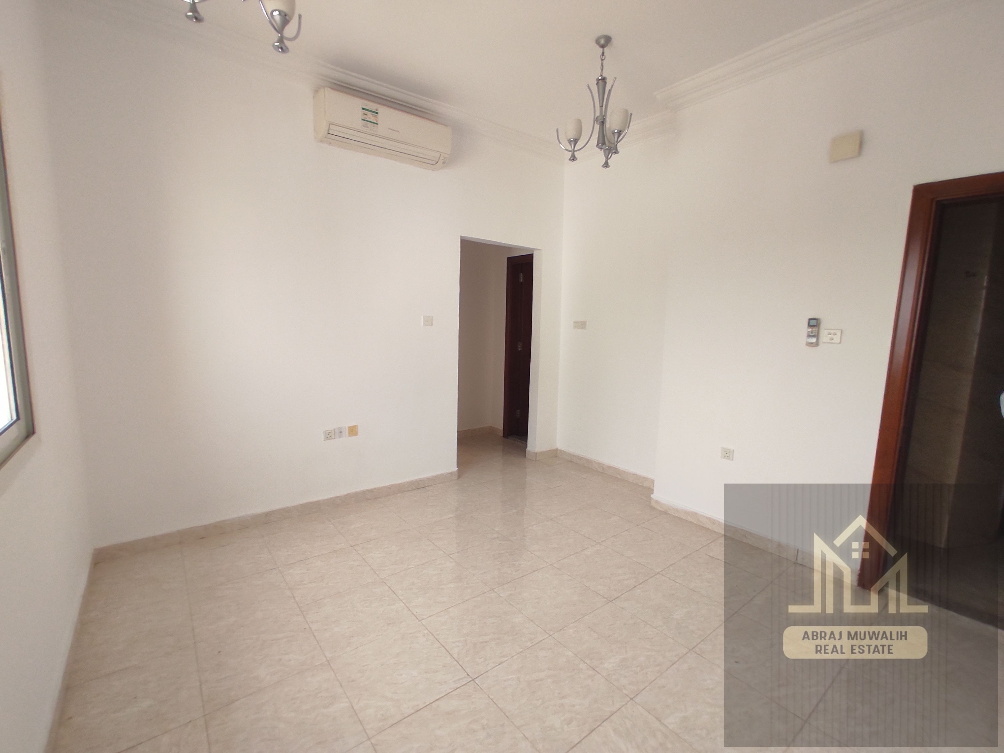 Lawish 1bhk like a new building very cheapest rent 30k in old muweilah Sharjah
